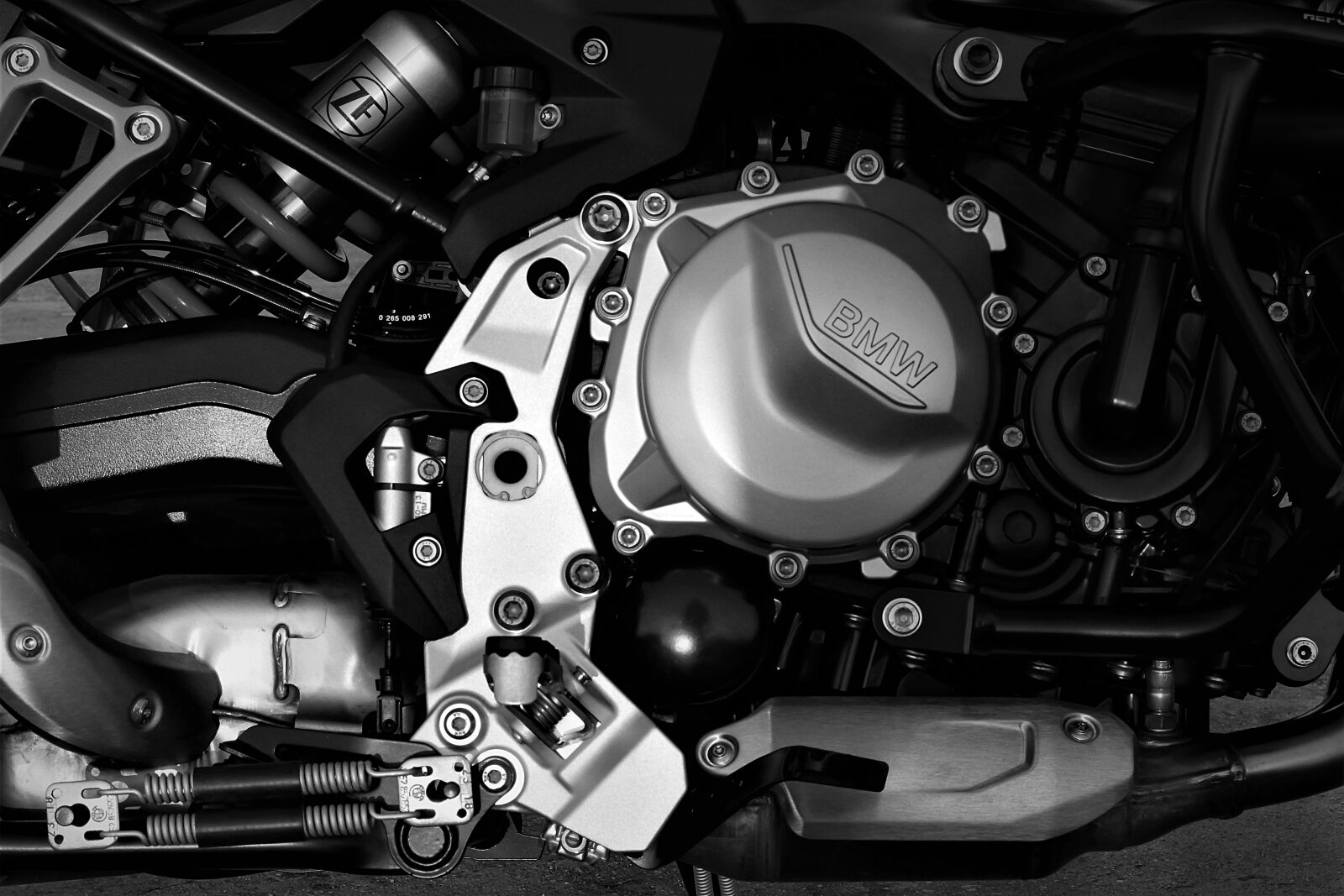 Nikon 1 J5 sample photo. Engine, bmw, gs photography