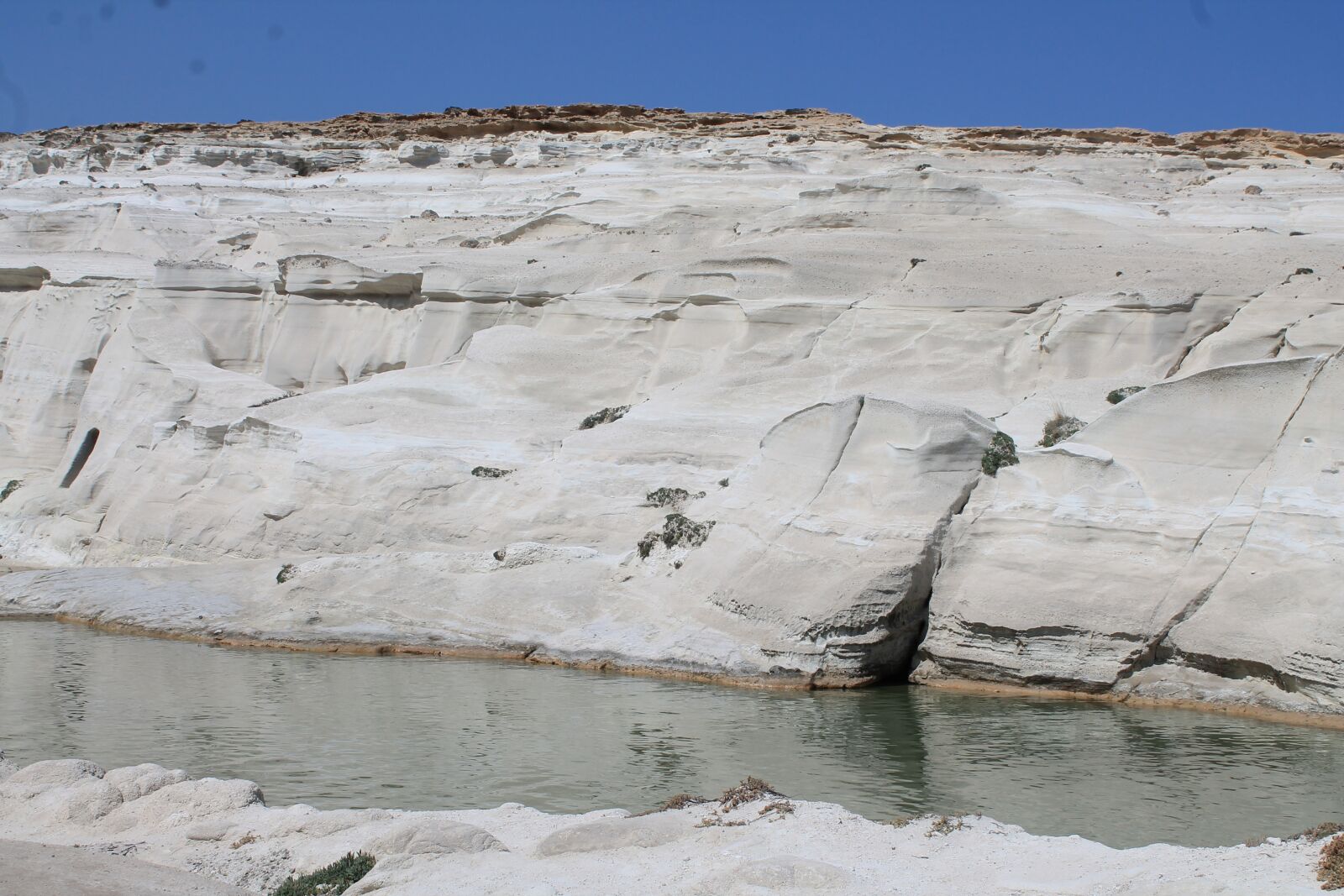 Canon EOS 1100D (EOS Rebel T3 / EOS Kiss X50) sample photo. Milos, island, greece photography