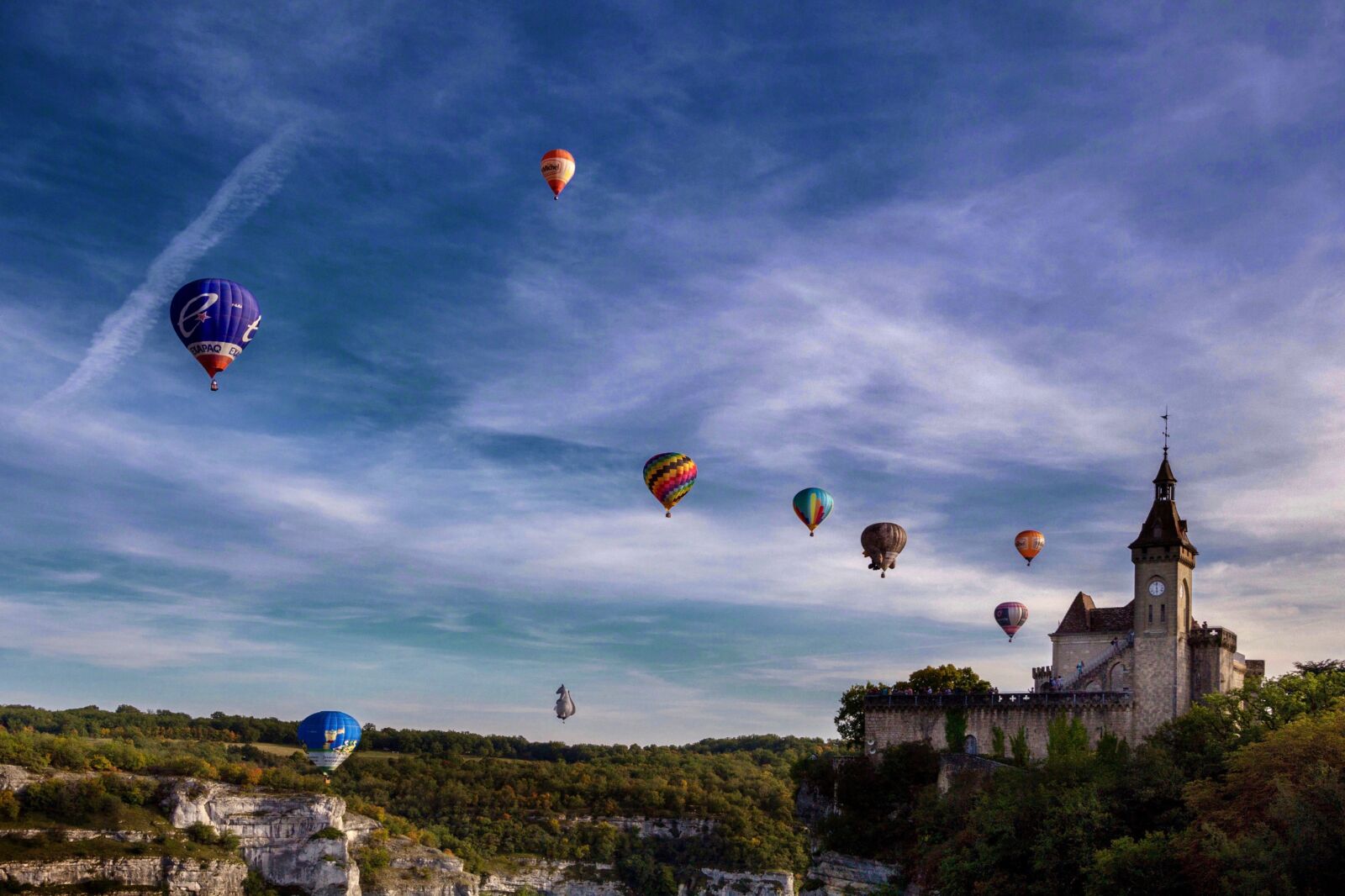 Canon EOS 60D + Canon EF-S 10-22mm F3.5-4.5 USM sample photo. Hot air balloon, panoramic photography