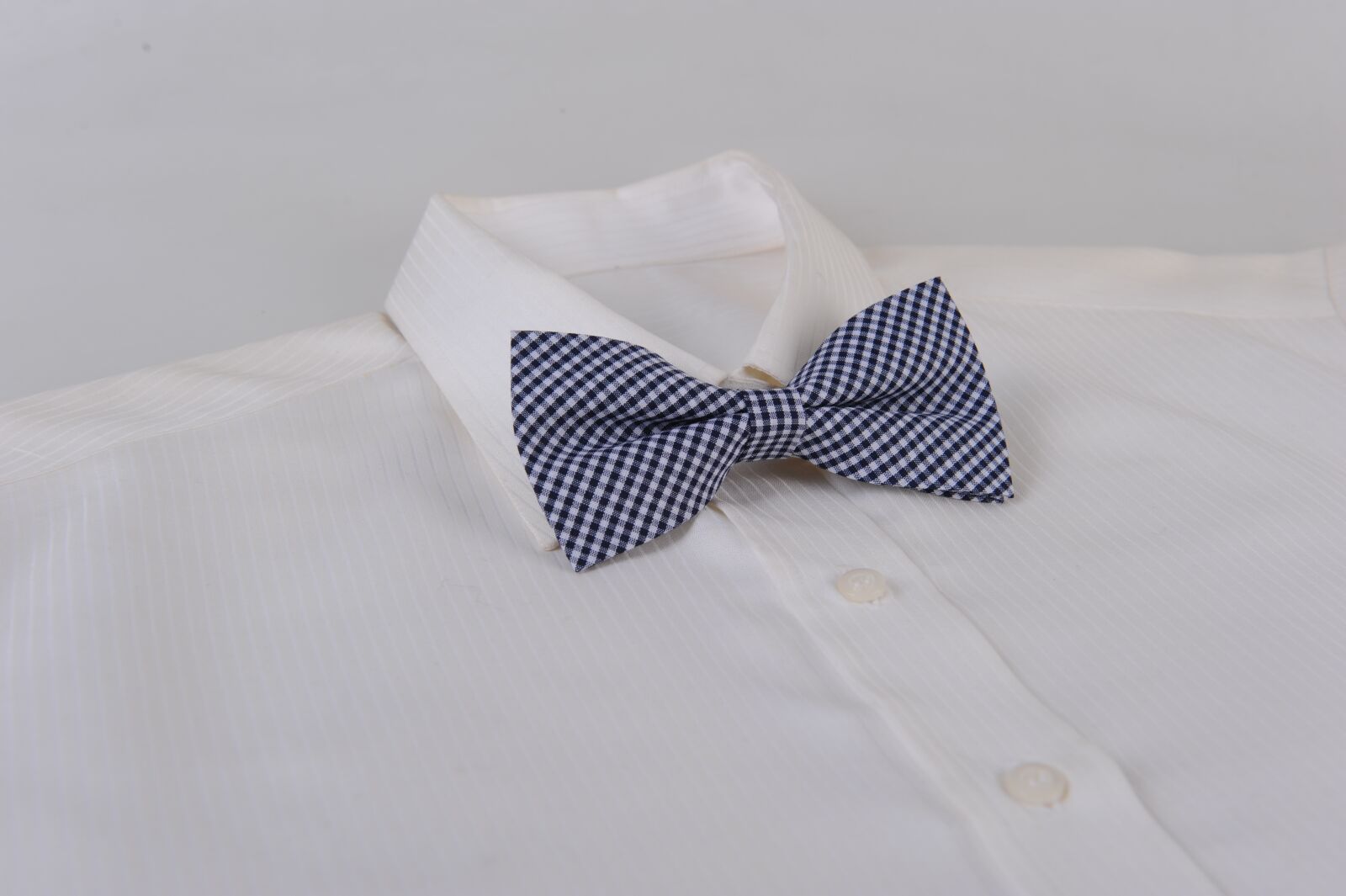 Nikon D700 sample photo. Necktie, botha, shirt photography