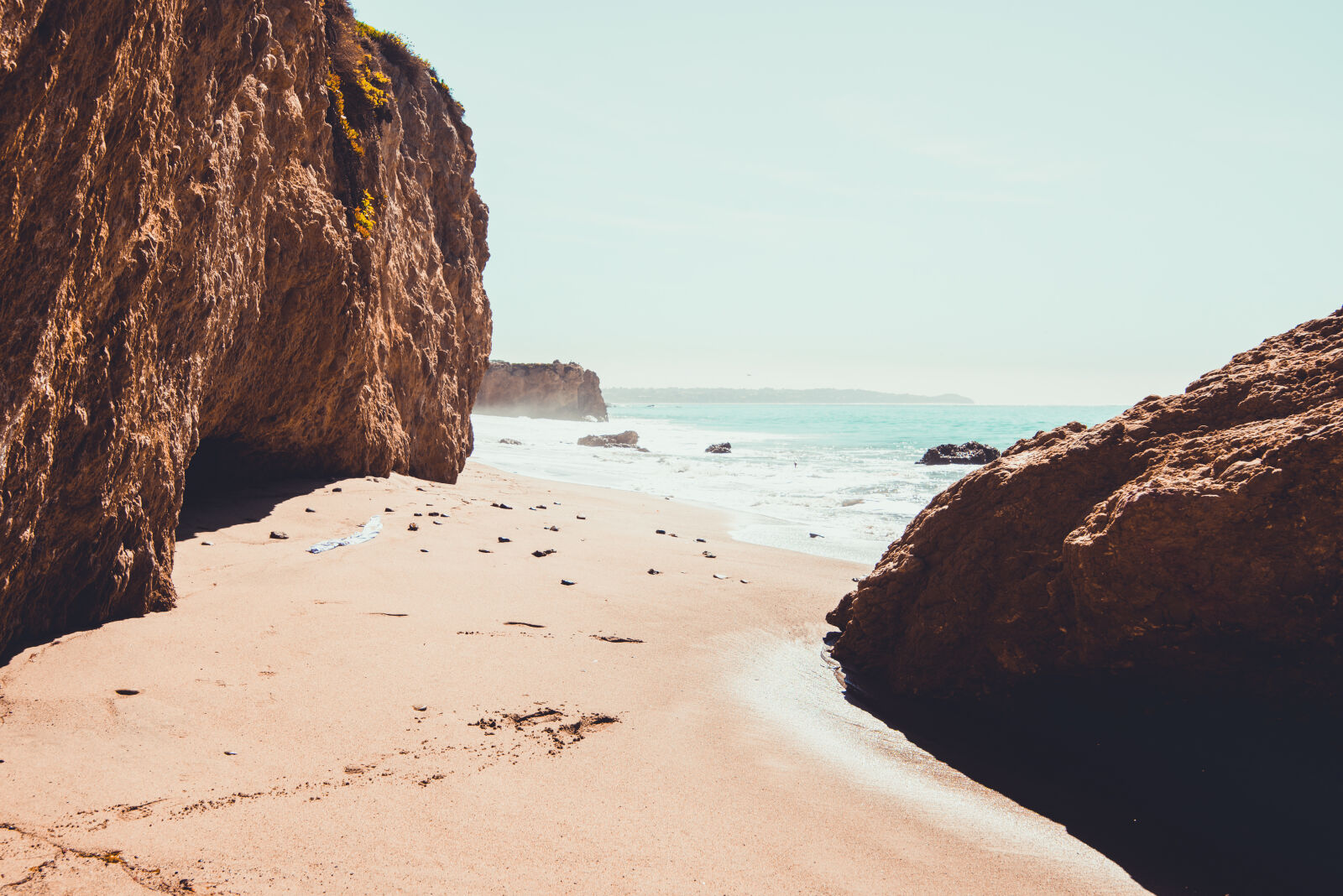 Nikon D610 sample photo. Beach, cliff, coast, daylight photography
