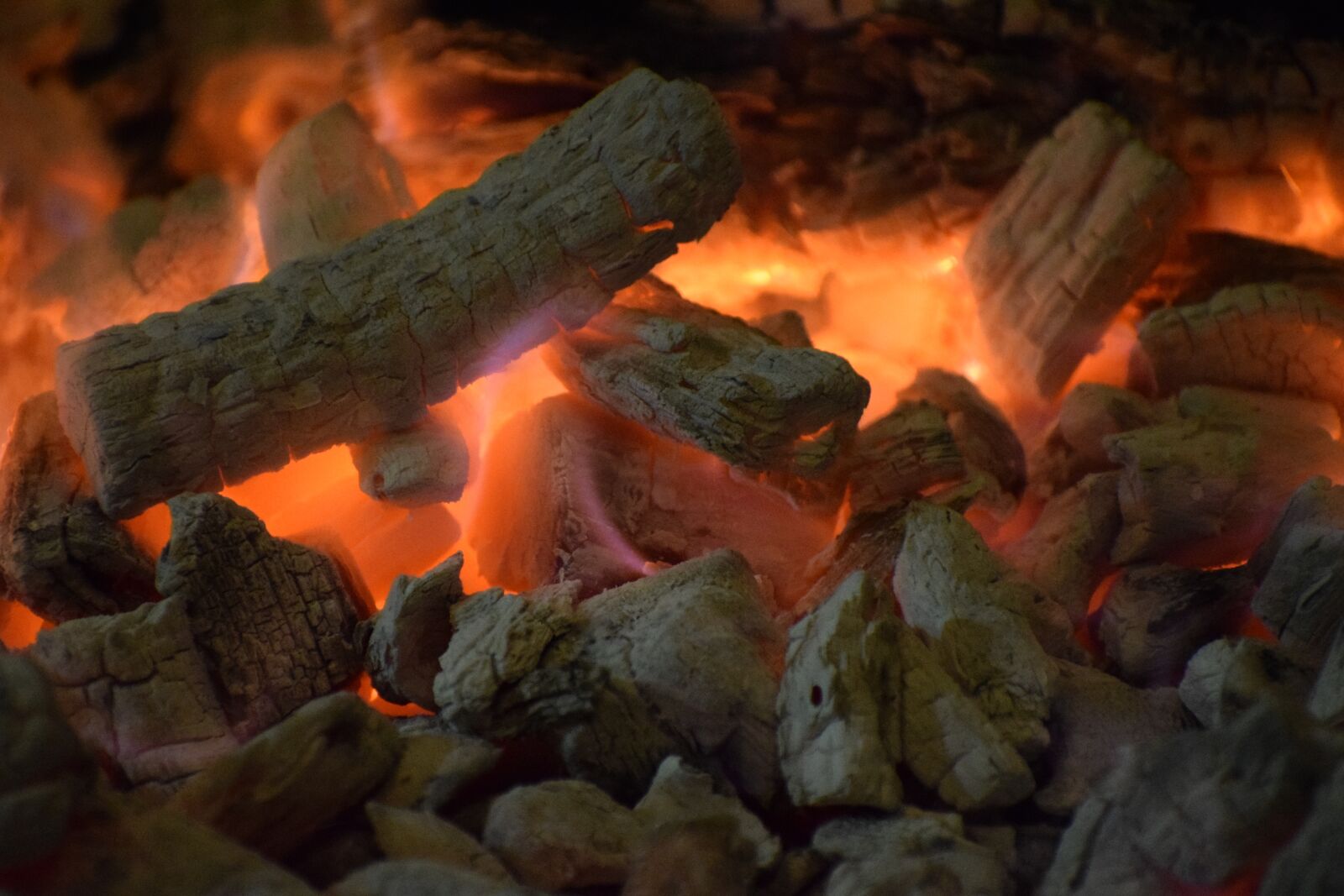 Nikon D5300 sample photo. Fire, inside the fire photography