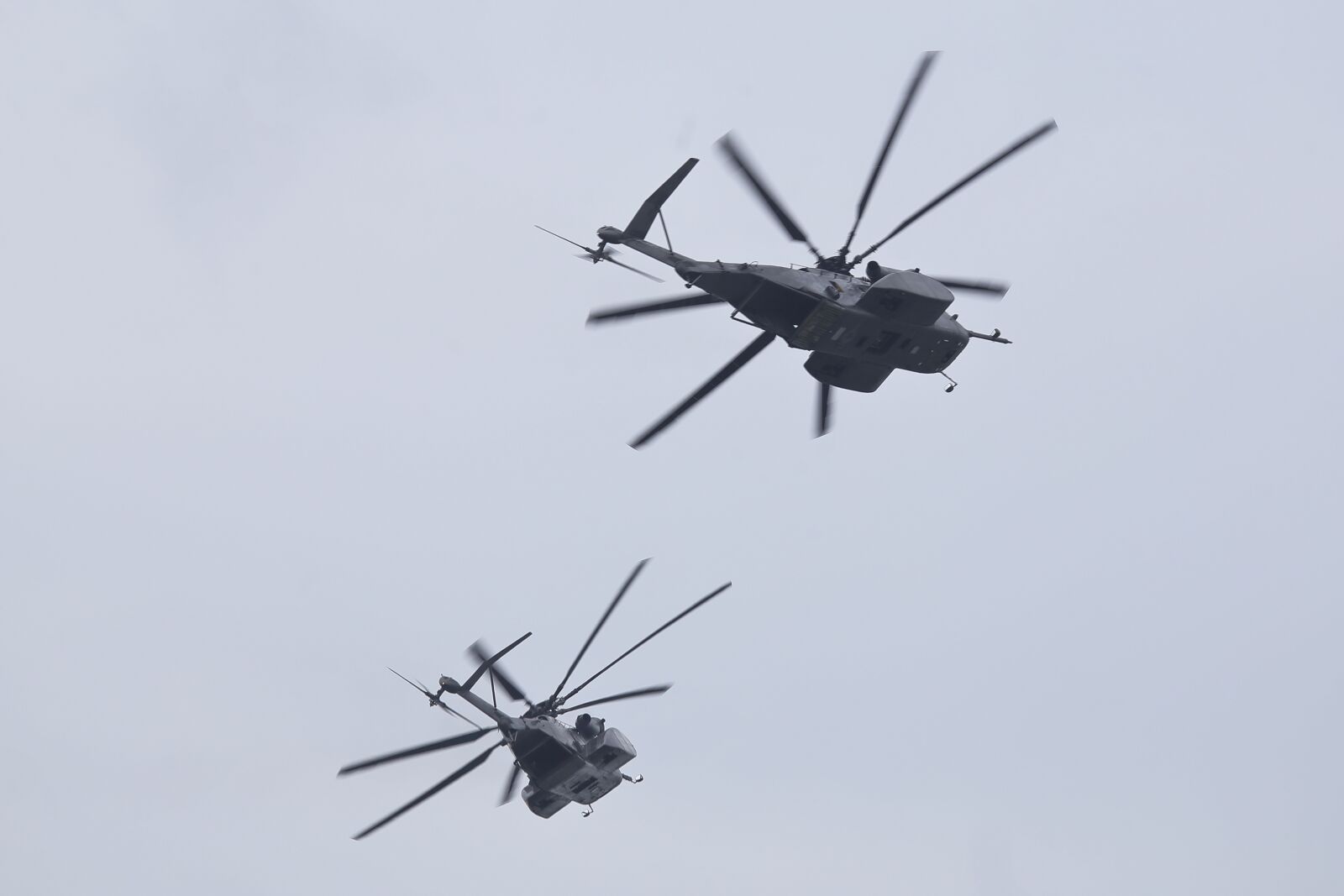 Canon EF 100-400mm F4.5-5.6L IS USM sample photo. Mh-53 sea dragon, flight photography