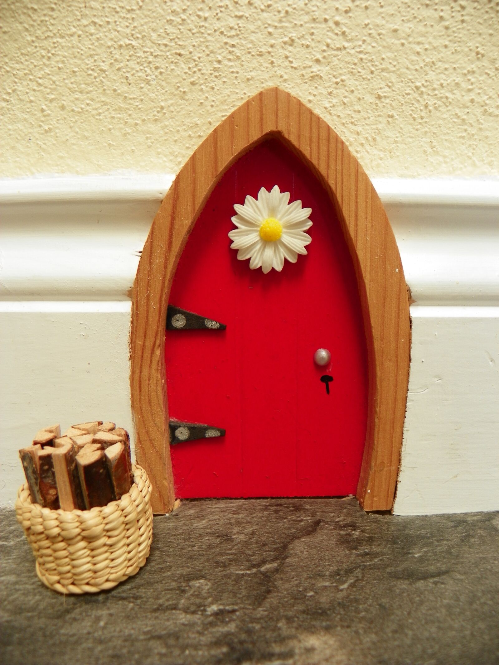 Kodak EasyShare Z981 sample photo. Fairy, fairy door, miniature photography
