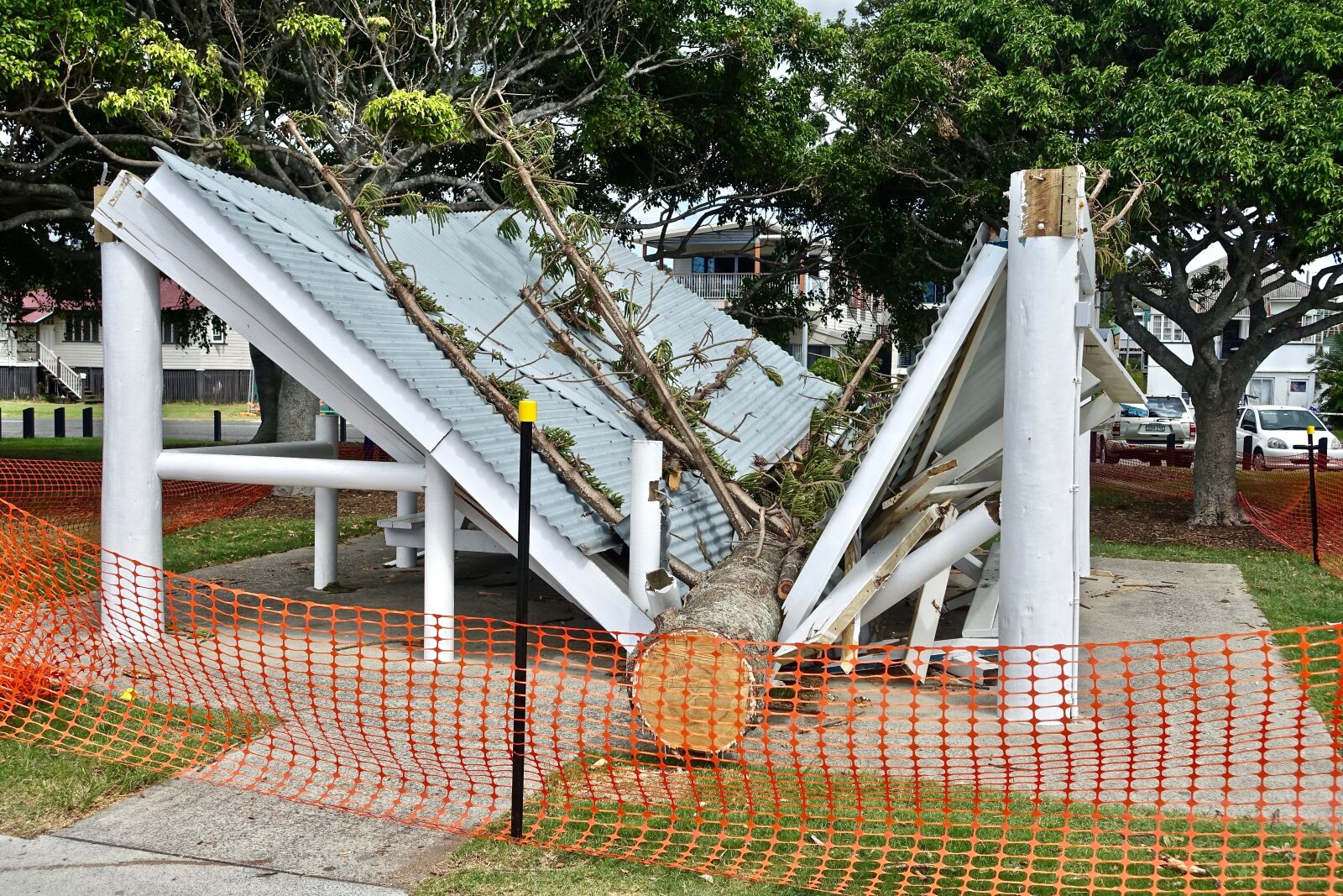 Sony Cyber-shot DSC-RX100 III sample photo. Accident, smash, damage photography