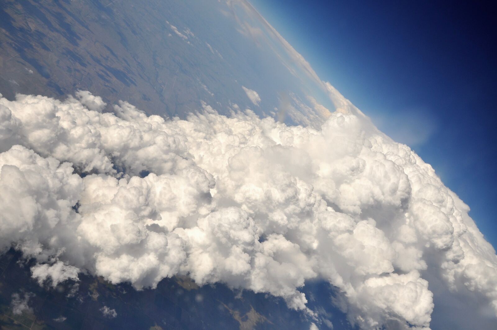 Nikon D5000 sample photo. Flying, clouds, earth photography