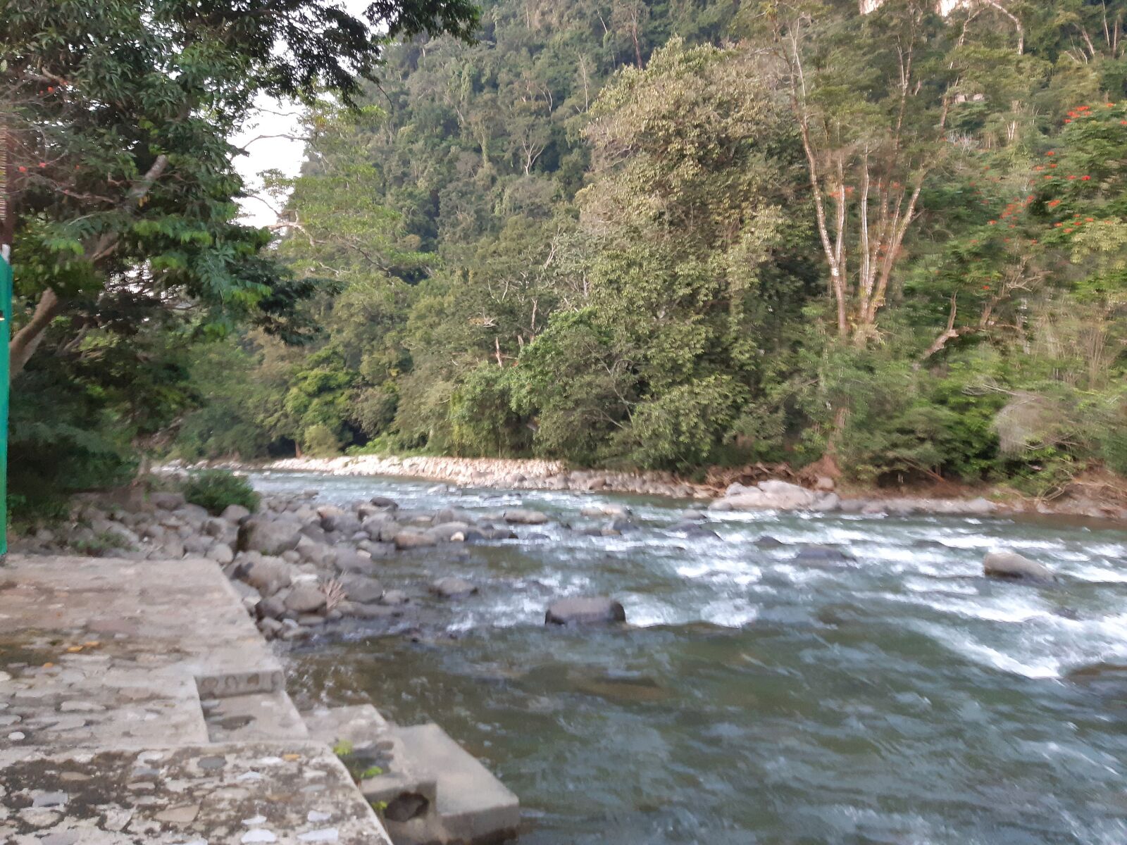 Samsung Galaxy A30 sample photo. River, nature, adventure photography