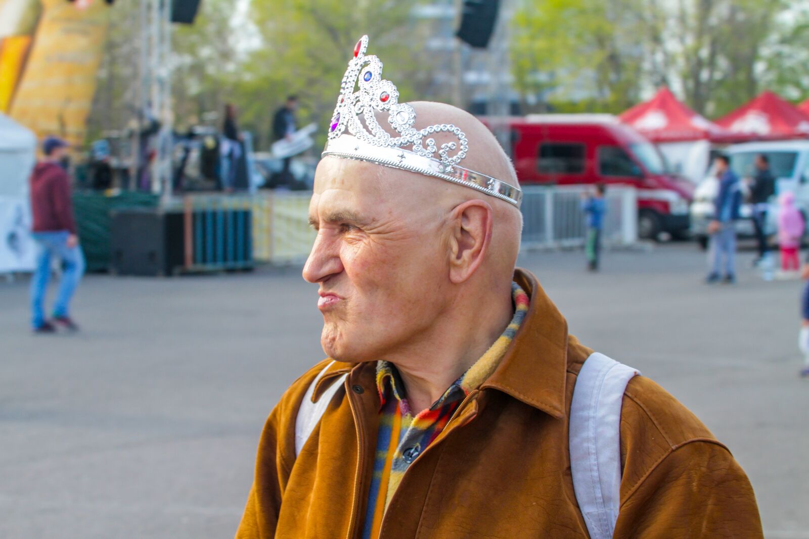 Canon EOS 7D sample photo. Old, funny, man photography