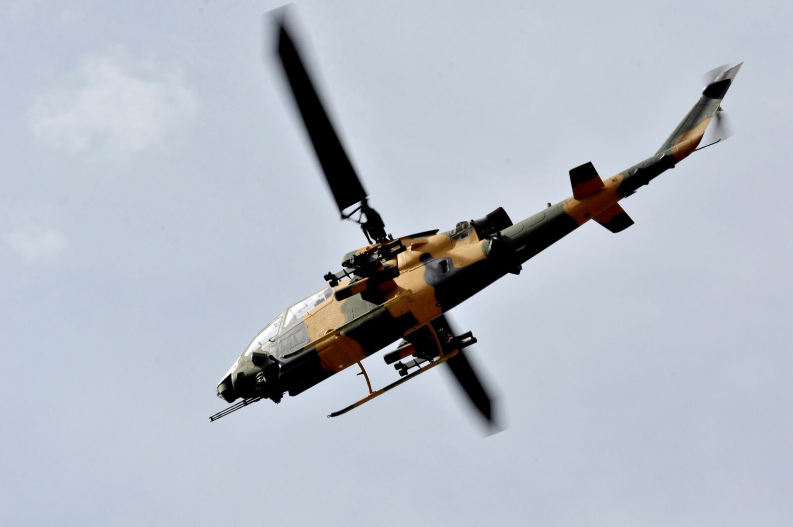 Nikon D90 sample photo. Helicopter, soldier, military photography