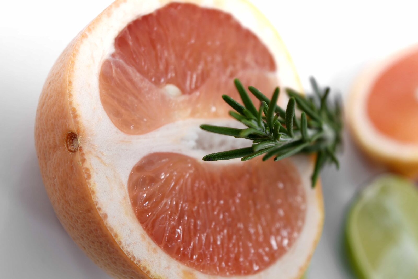 Nikon D5500 sample photo. Close-up, grapefruit, half, slice photography