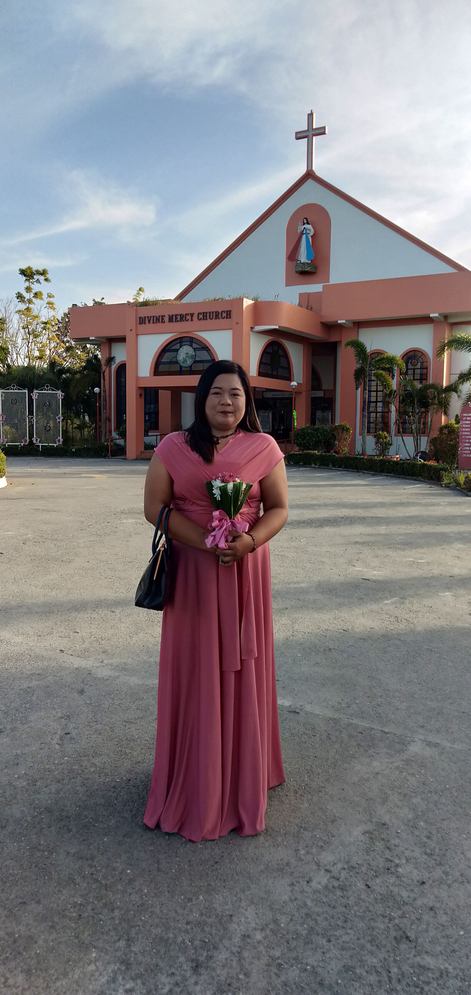 OPPO A3S sample photo. Old, rose, dress photography