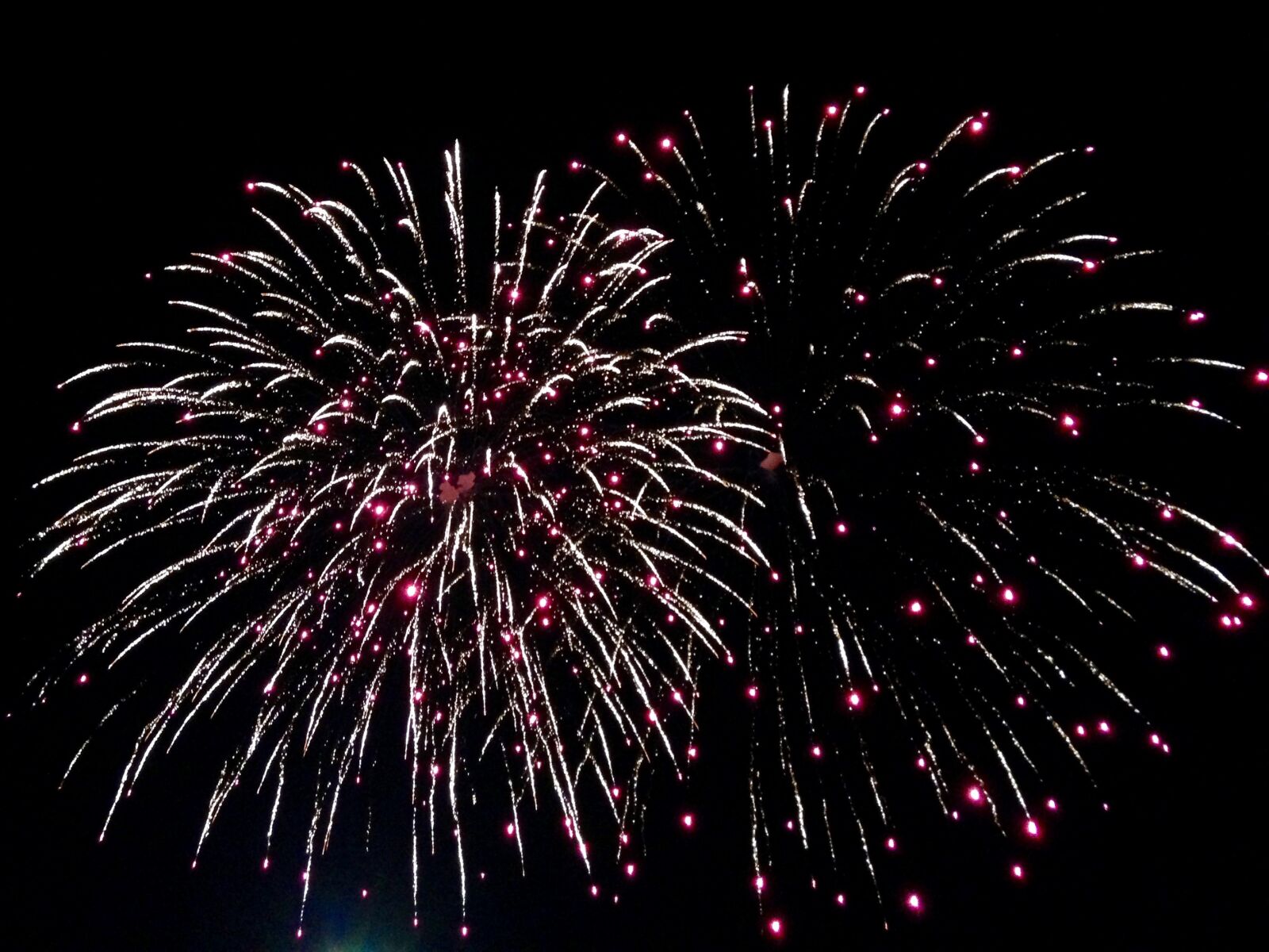 Apple iPhone 5c sample photo. Fireworks, rocket, night photography