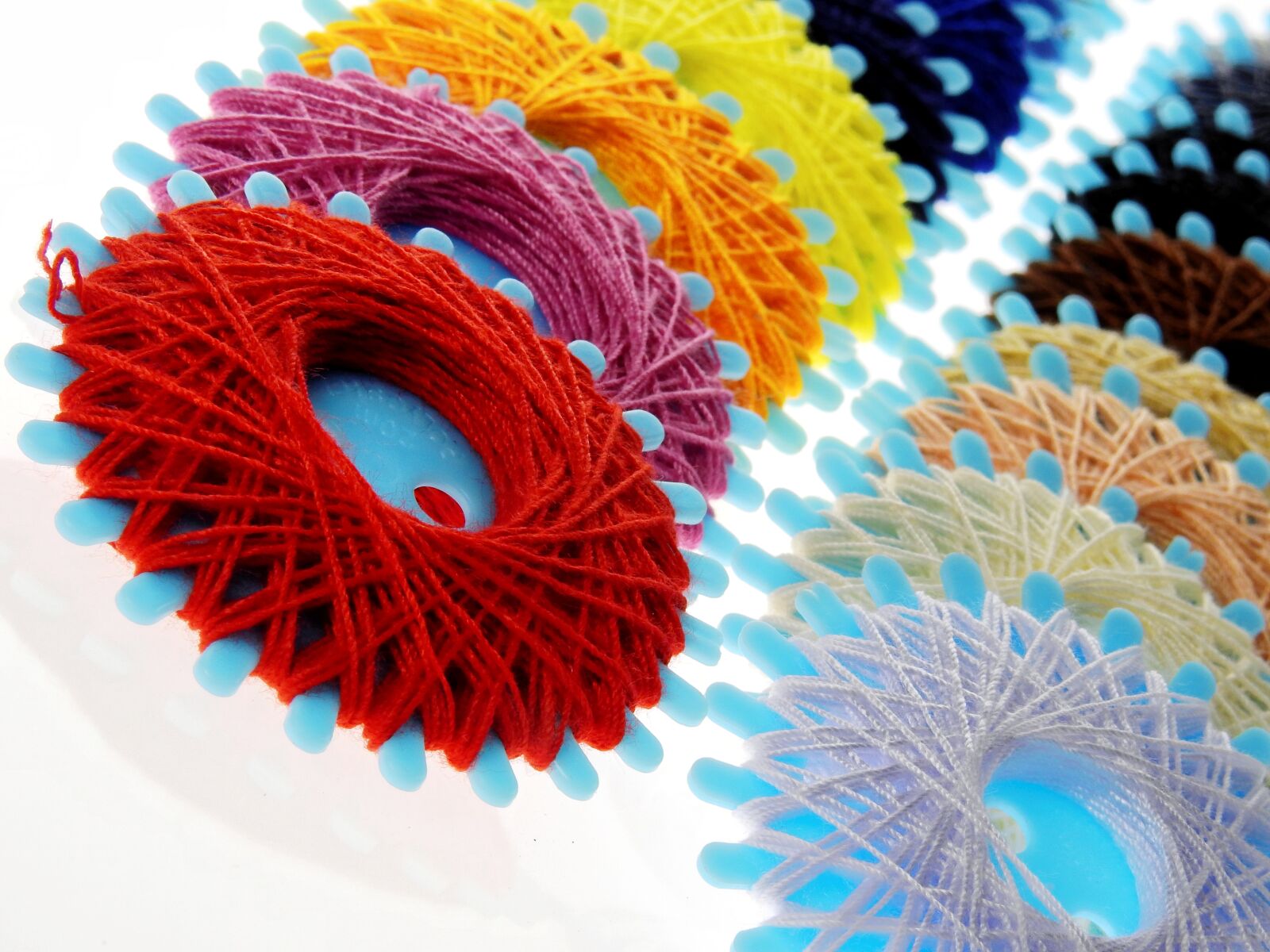 Nikon Coolpix P900 sample photo. Thread, yarn, sew photography