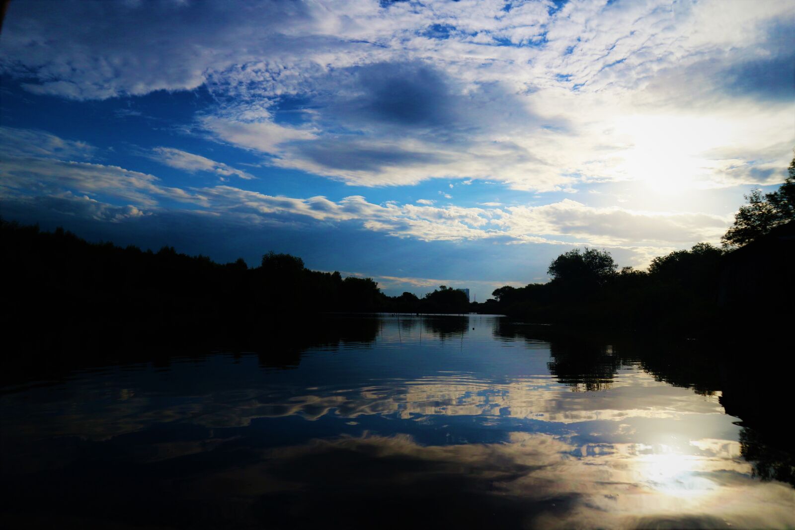 Canon EOS M10 sample photo. Sky, lake, sunset photography