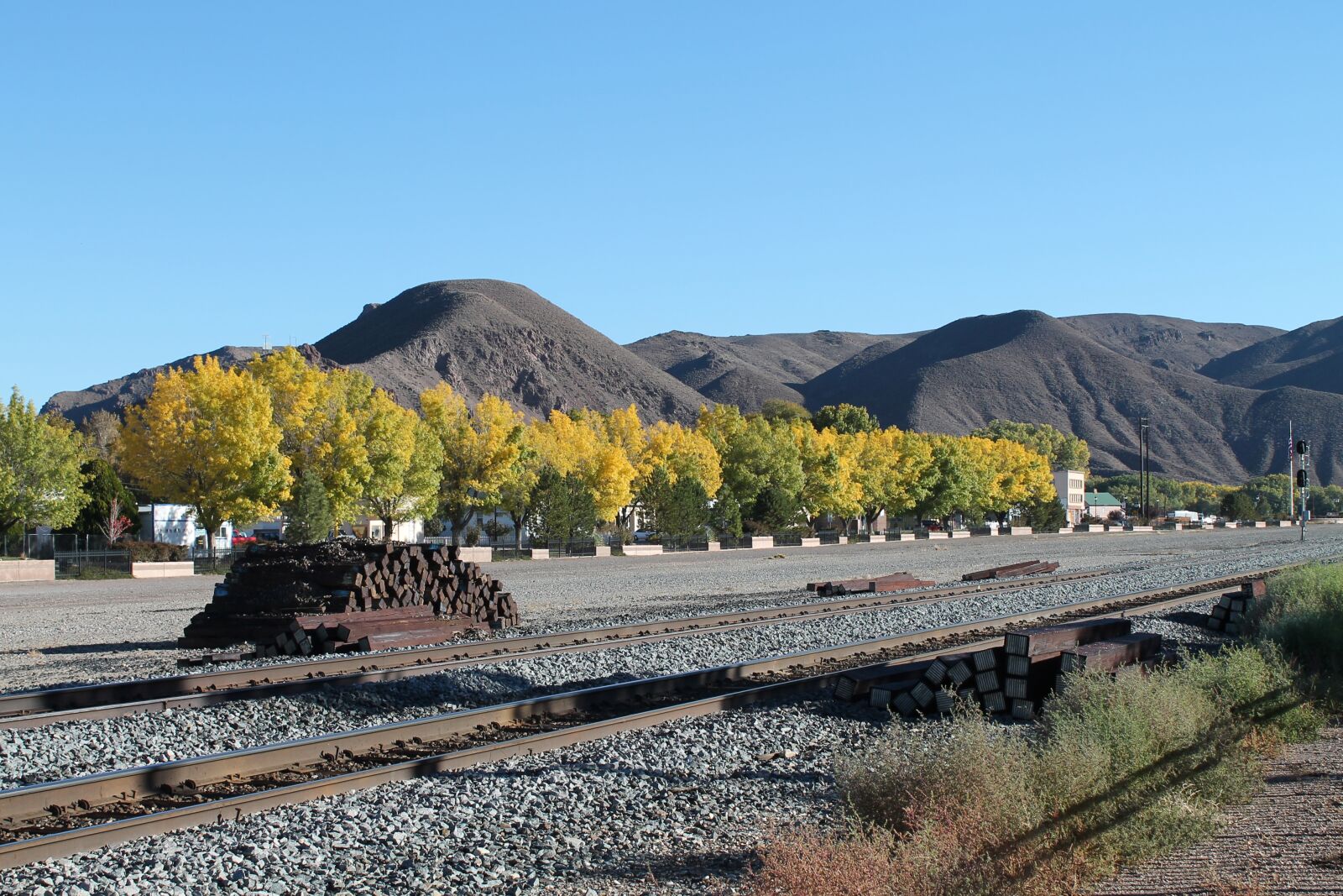 Canon EOS 1100D (EOS Rebel T3 / EOS Kiss X50) sample photo. Usa, railroad, railway photography