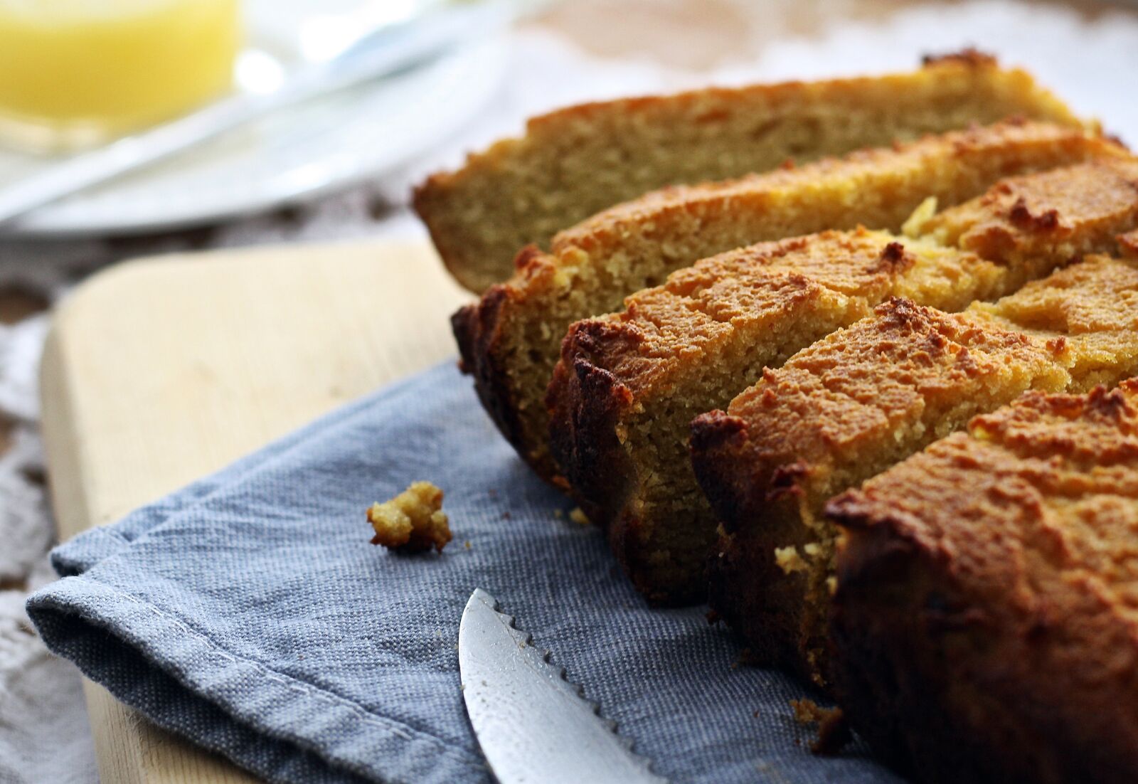 Canon EOS 1000D (EOS Digital Rebel XS / EOS Kiss F) sample photo. Bread, gluten free, homemade photography