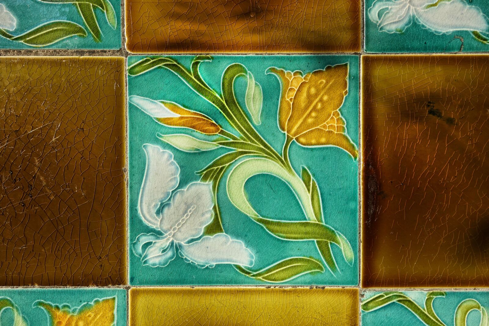 Sony Cyber-shot DSC-RX100 sample photo. Tile, wall tile, jugendstil photography