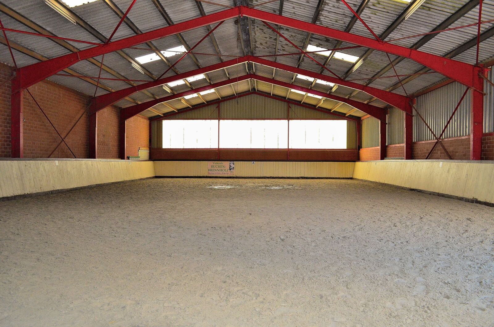 Nikon D5100 sample photo. Reithalle, equestrian, riding space photography