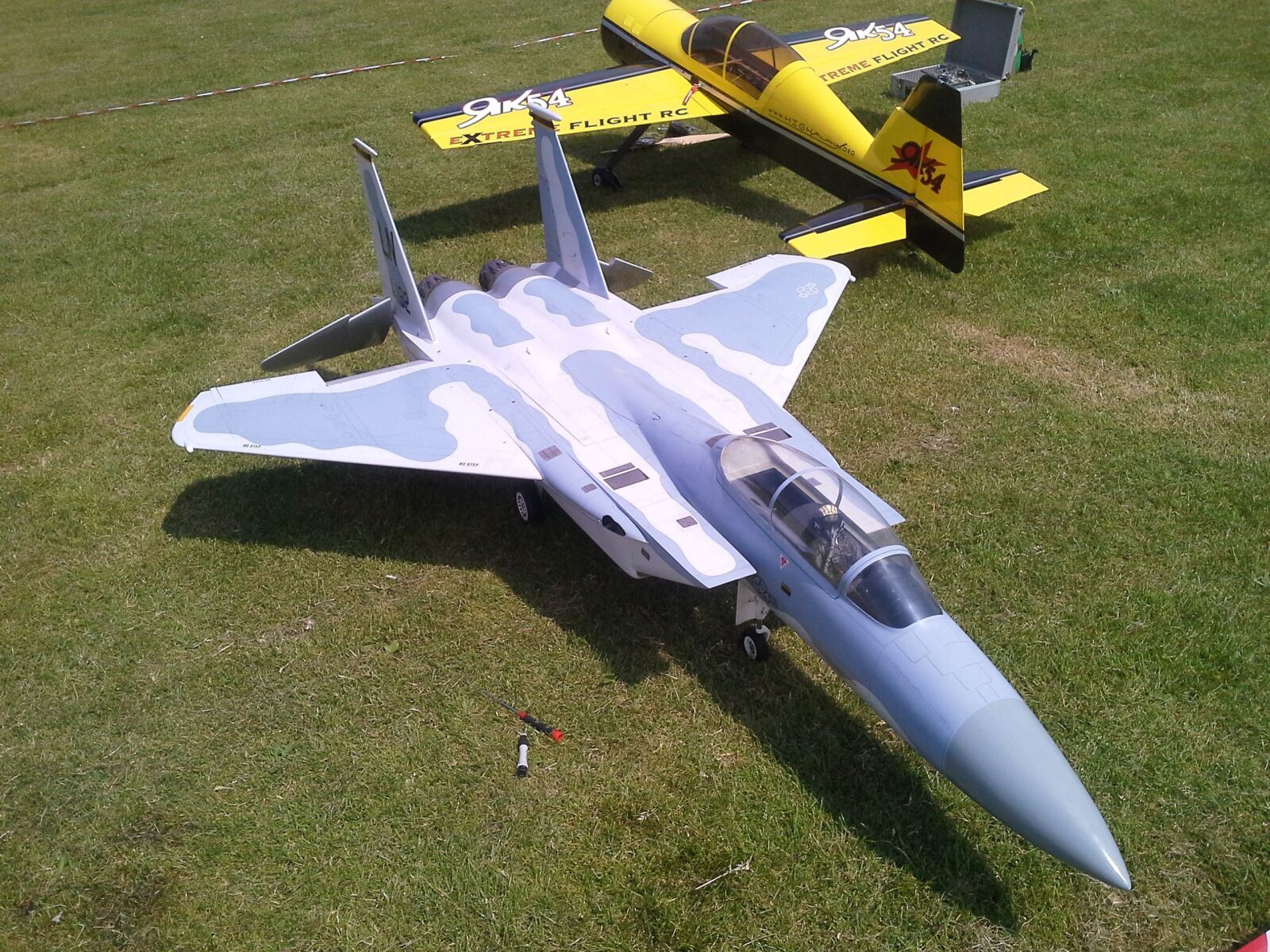 Samsung Galaxy Note 10.1 sample photo. F15, model aircraft, radio photography