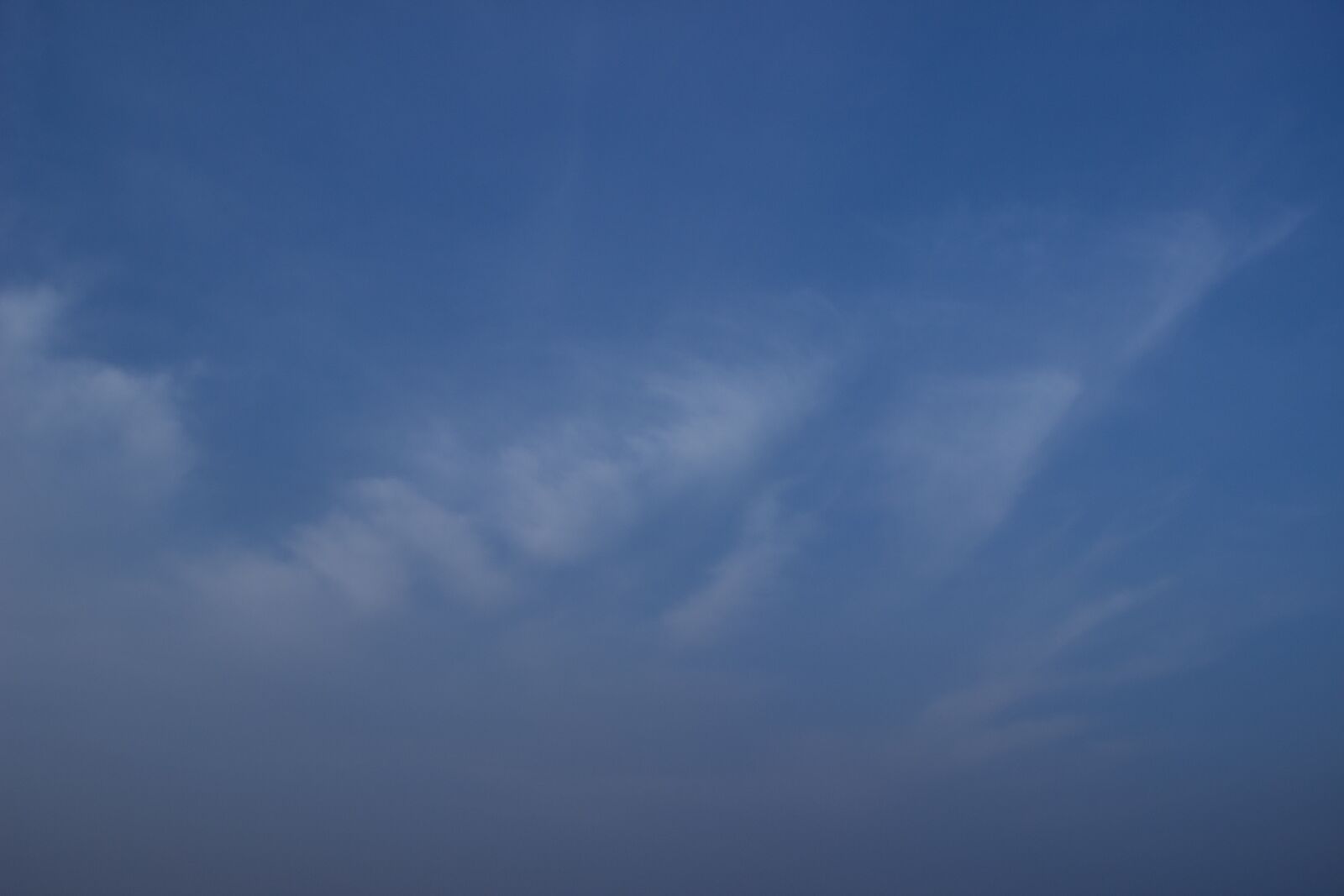 Canon EOS 600D (Rebel EOS T3i / EOS Kiss X5) sample photo. Blue sky, white cloud photography