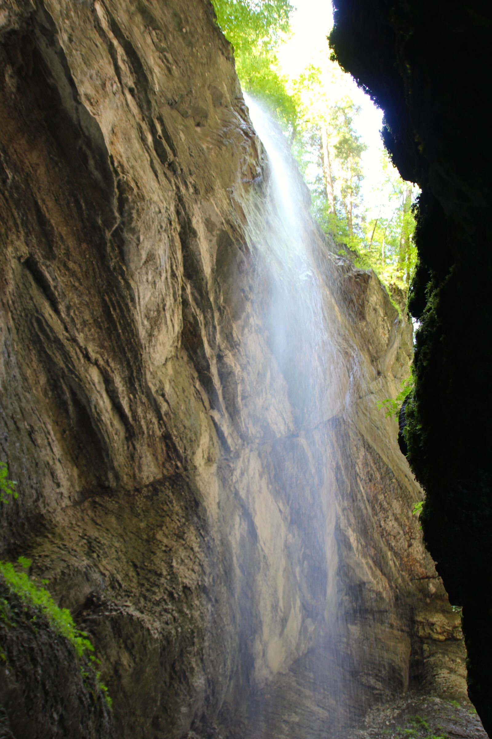 Canon EOS 600D (Rebel EOS T3i / EOS Kiss X5) sample photo. Waterfall, partnachklamm, river photography