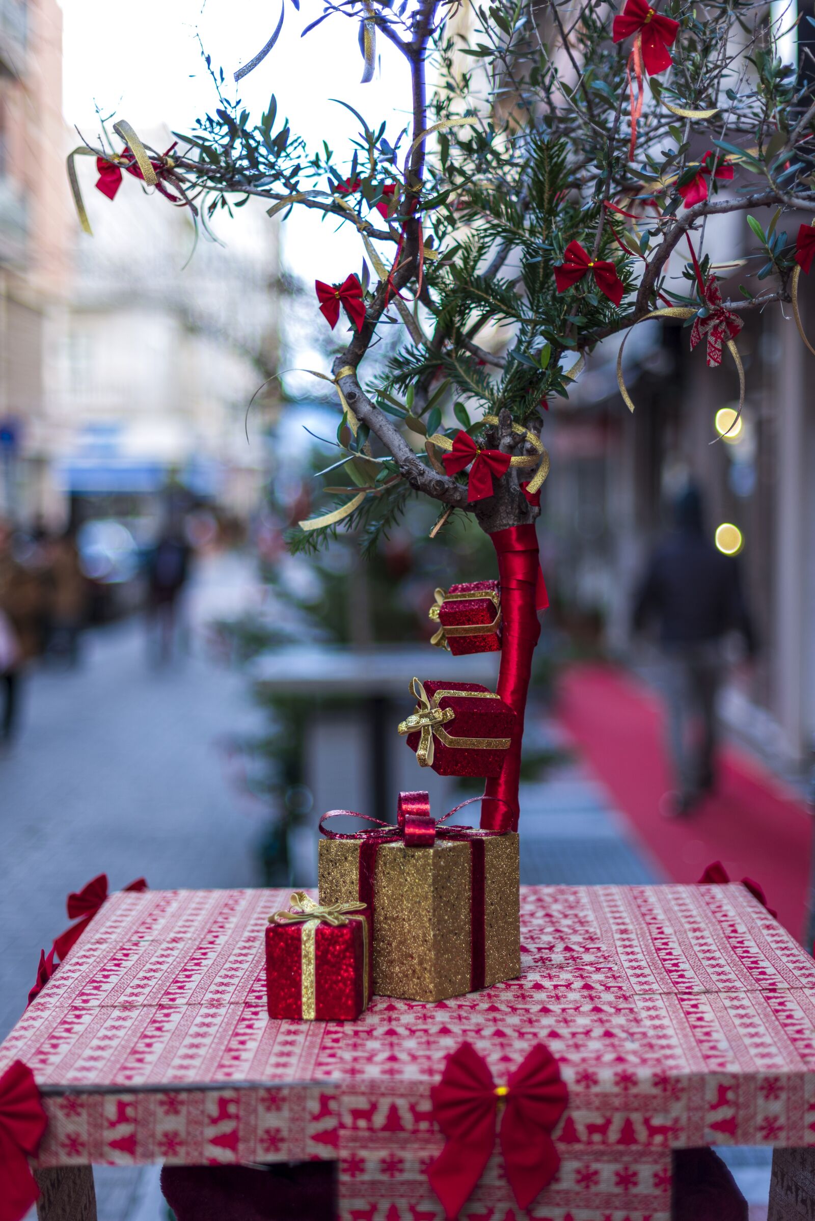 Nikon D750 sample photo. Lights, christmas, decoration photography