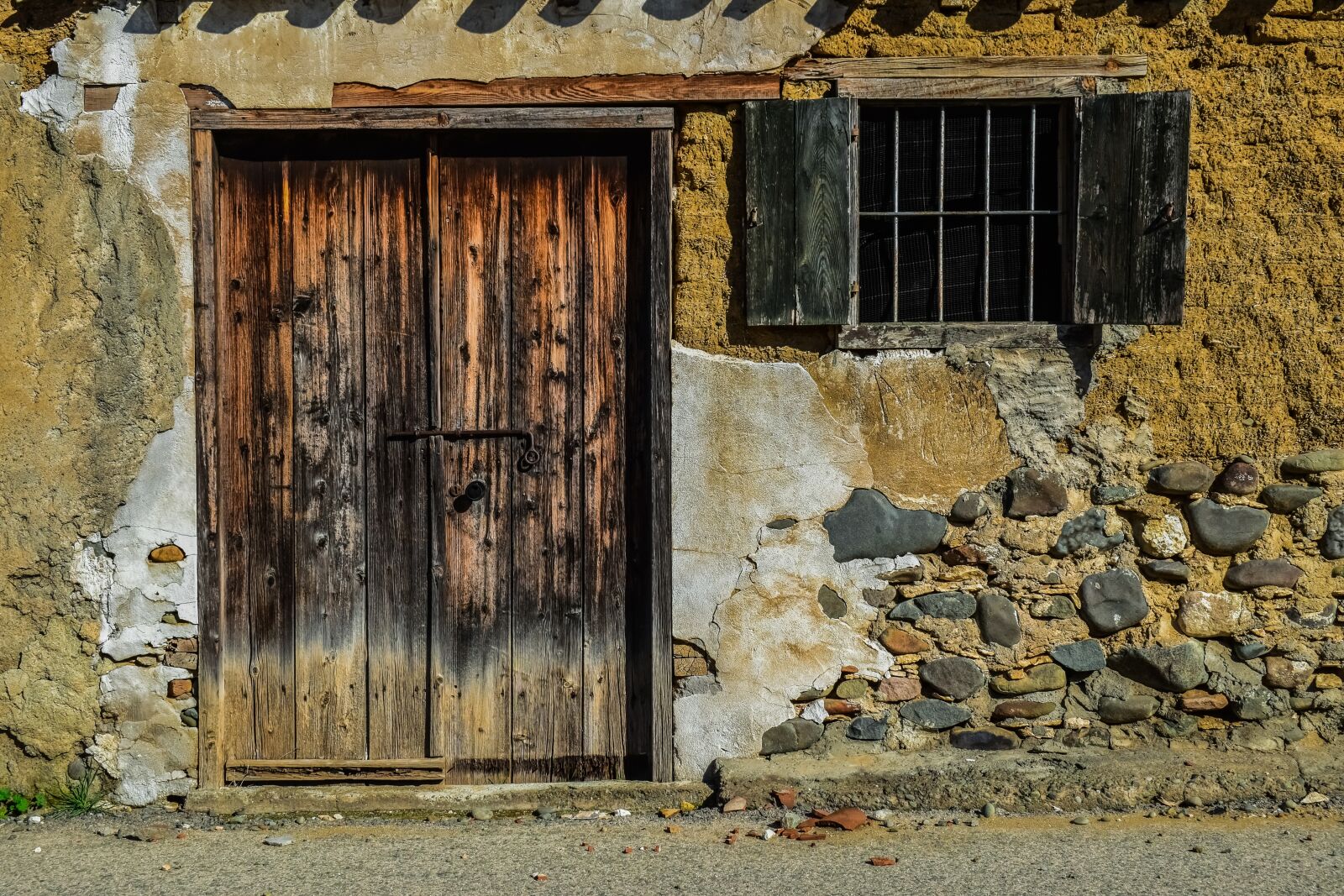 Nikon D3300 sample photo. Old house, facade, architecture photography