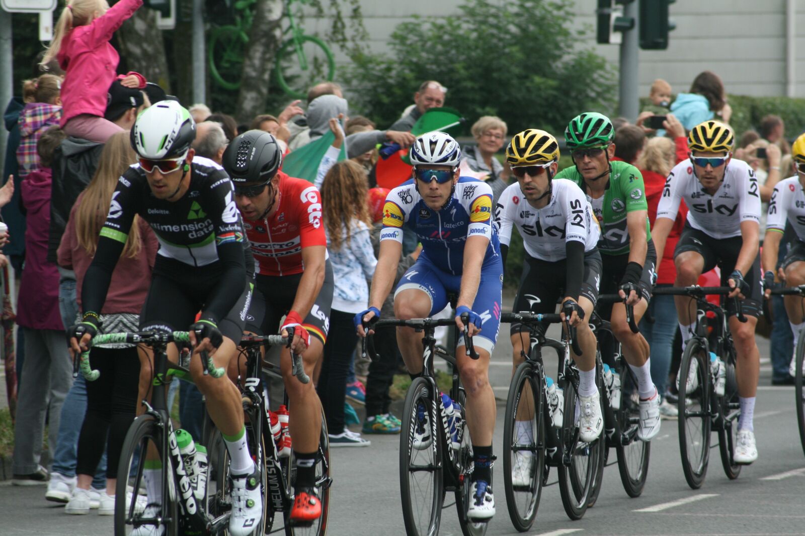 Canon EOS 400D (EOS Digital Rebel XTi / EOS Kiss Digital X) sample photo. Tour de france, 2017 photography
