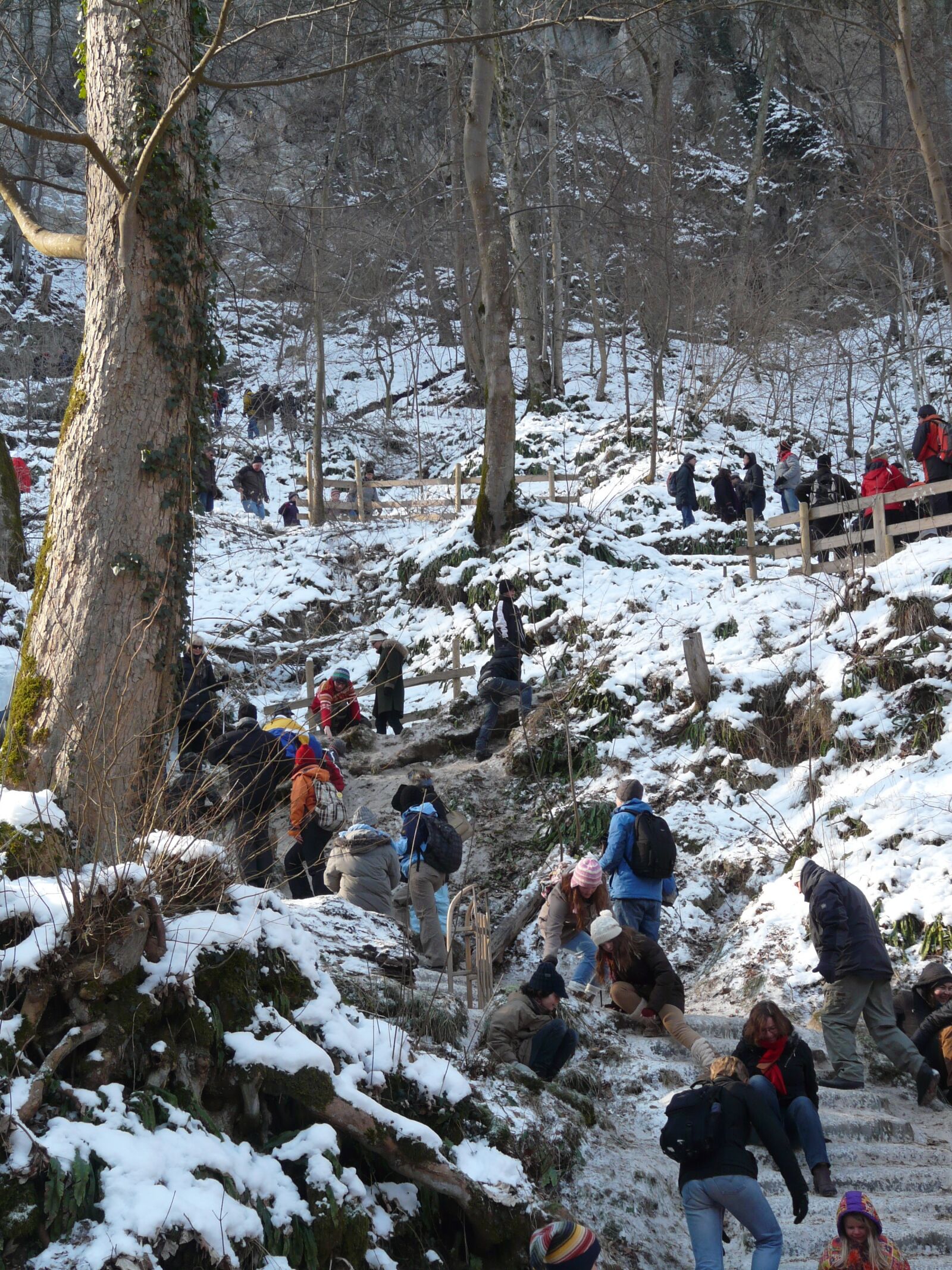 Panasonic DMC-FZ18 sample photo. Urach waterfall, urach, winter photography