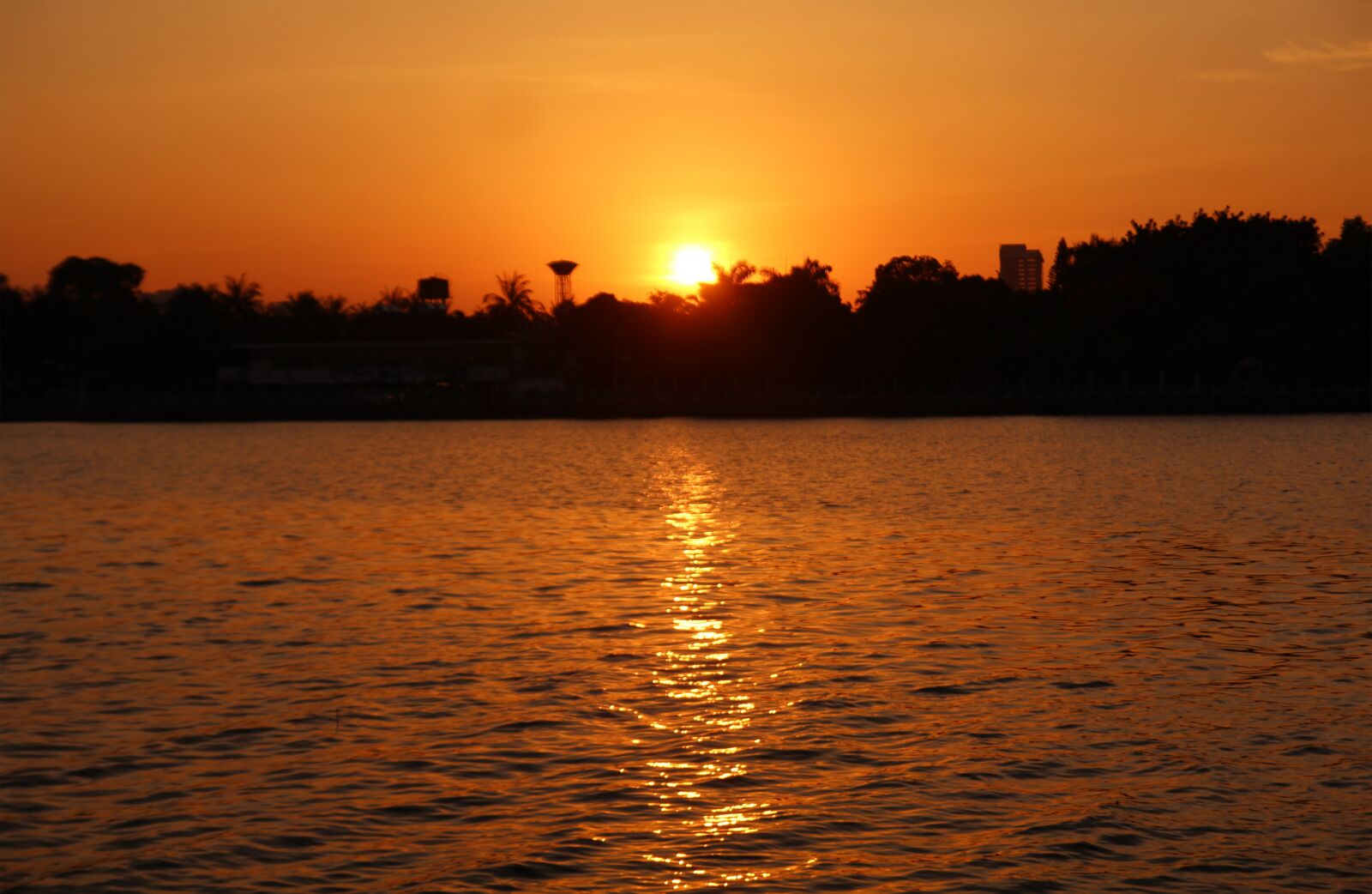 Canon EOS 600D (Rebel EOS T3i / EOS Kiss X5) sample photo. Sunset, lake, afternoon photography