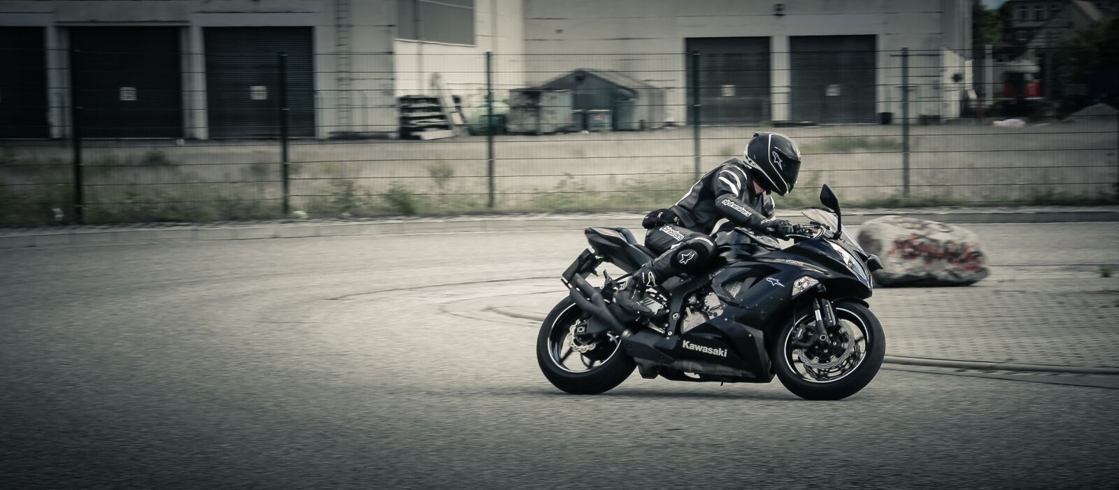 Canon EOS 700D (EOS Rebel T5i / EOS Kiss X7i) sample photo. Motorcycle, motorcyclist, two wheeled photography