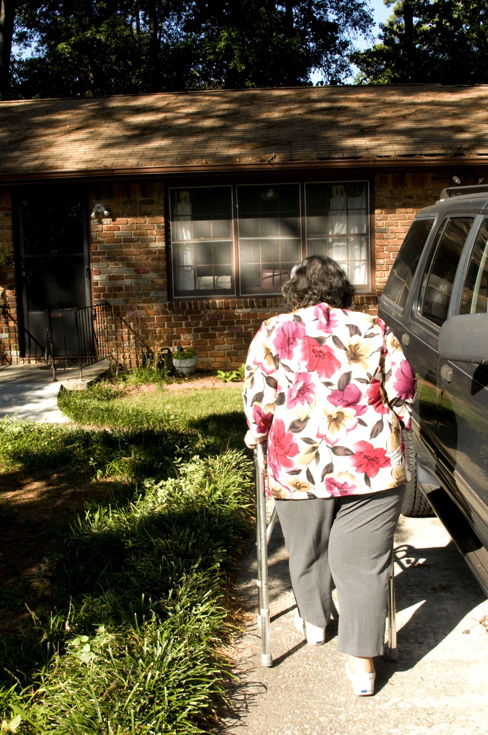 Nikon D300 sample photo. Woman, rheumatoid, arthritis, patient photography