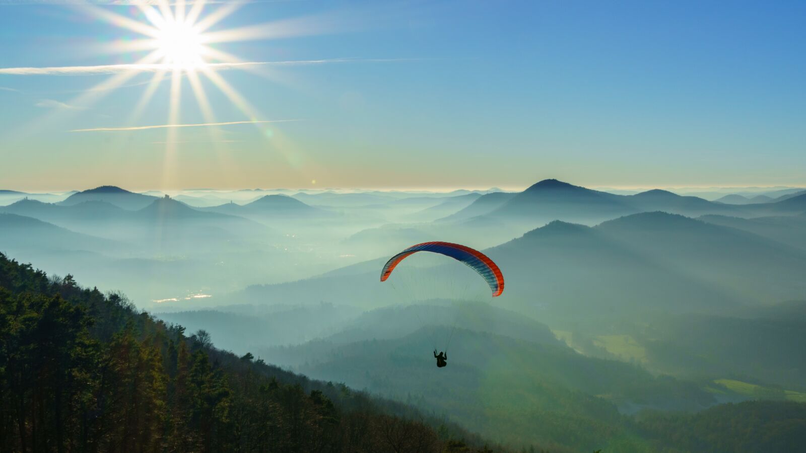 Sony E 18-135mm F3.5-5.6 OSS sample photo. Paraglider, palatinate, trifels photography