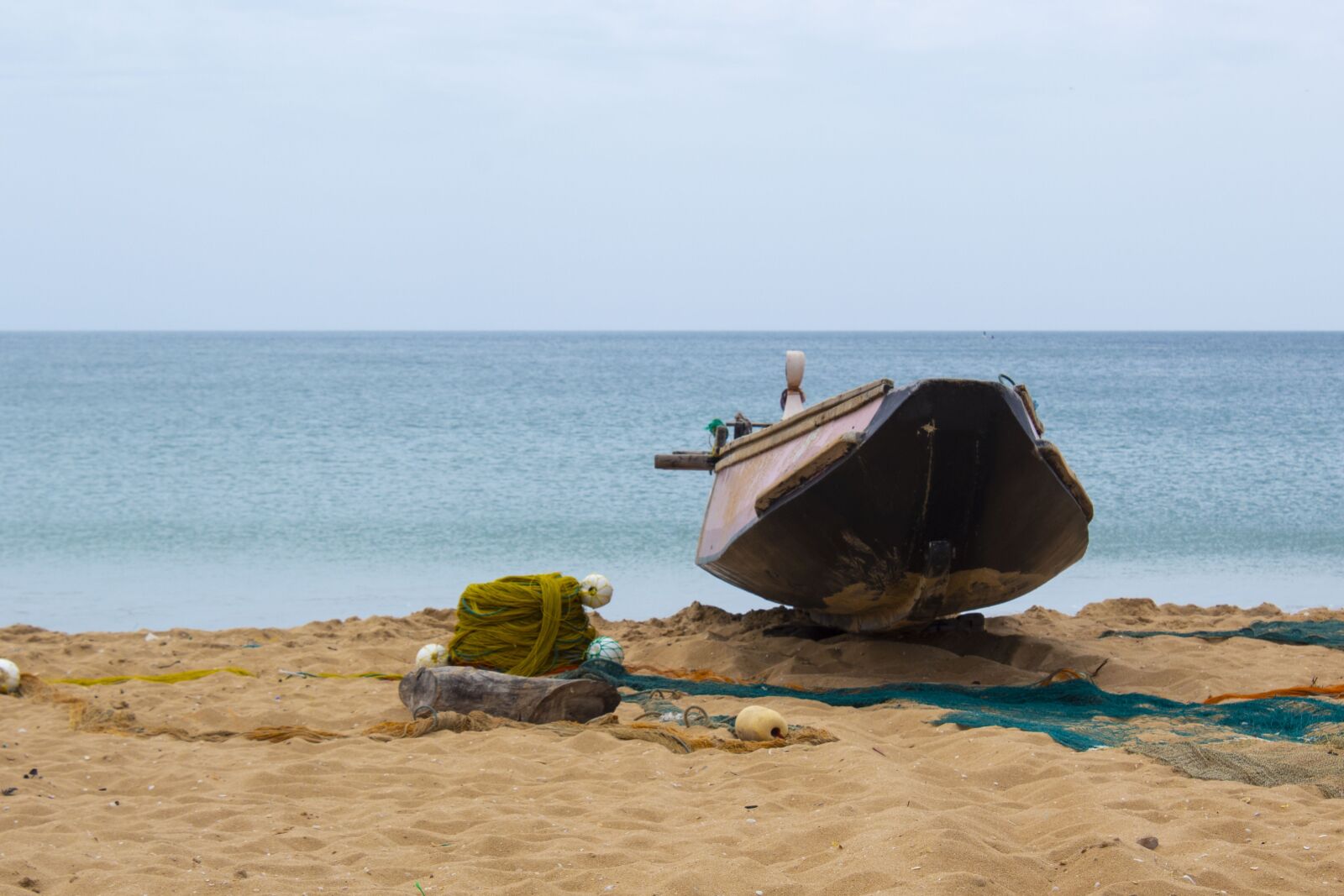 Canon EOS 1300D (EOS Rebel T6 / EOS Kiss X80) sample photo. Fishing boat, sea, ocean photography