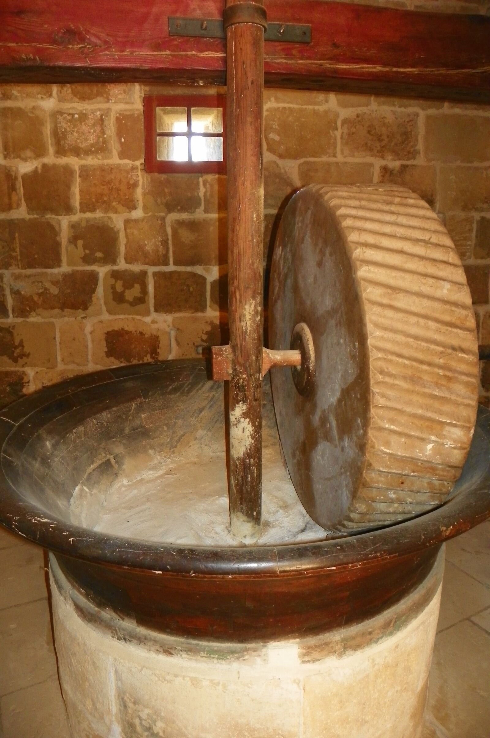 Kodak EasyShare Z981 sample photo. Flour, mill, millstone photography