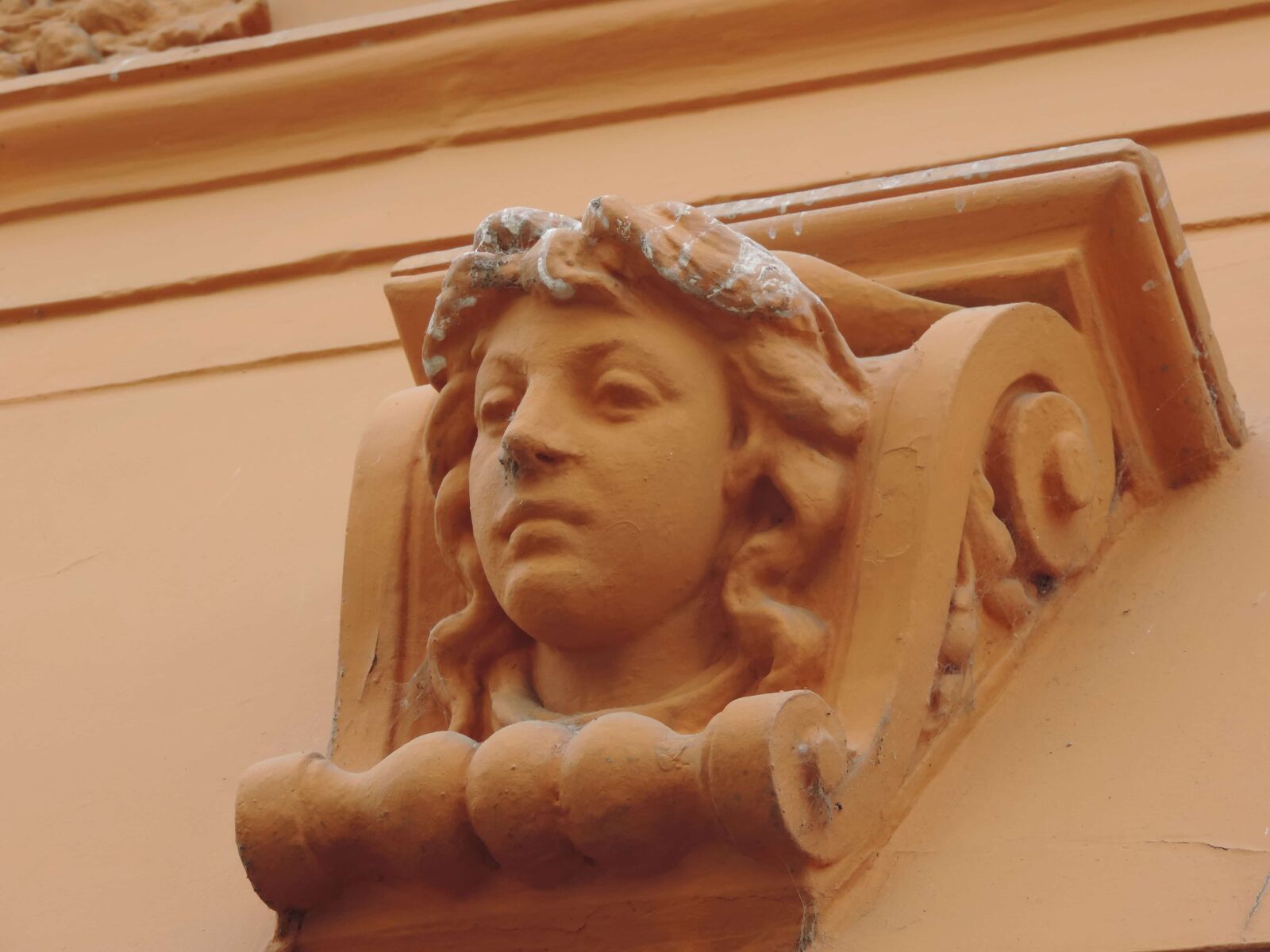 Nikon Coolpix P520 sample photo. Art, baroque, bust, facade photography