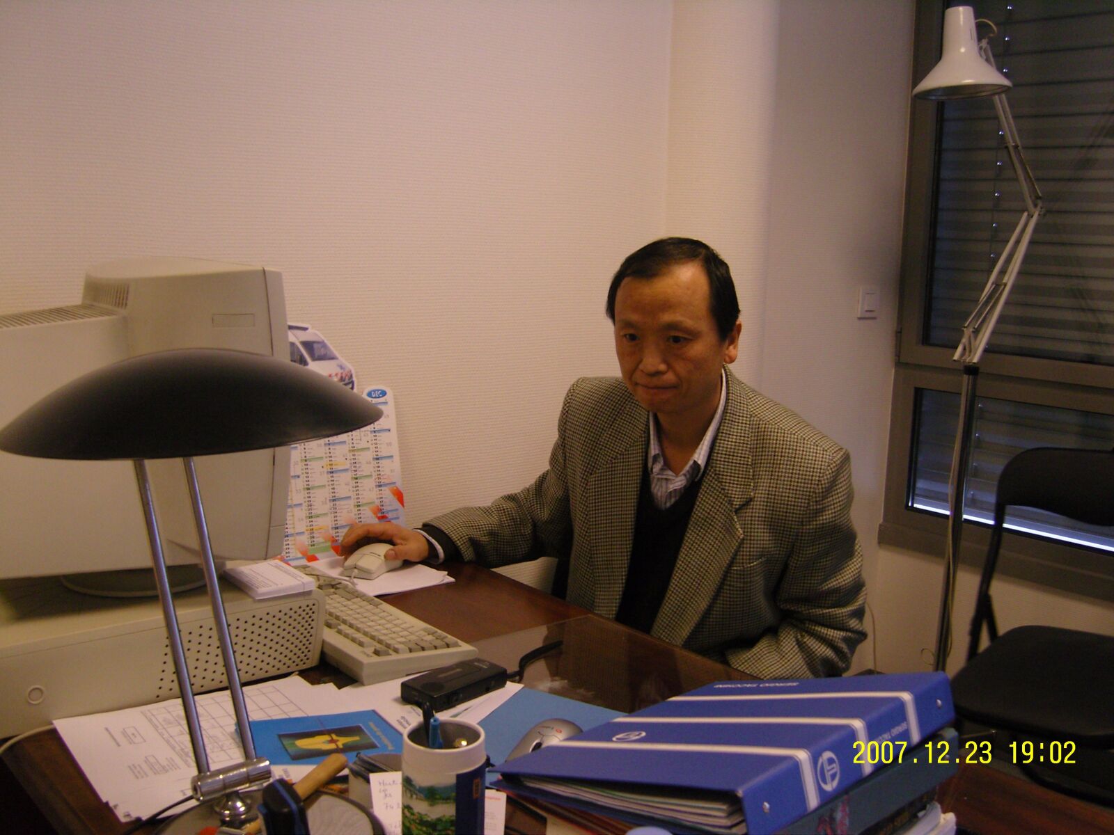 Samsung VLUU NV10, NV10 sample photo. Study, work, office photography