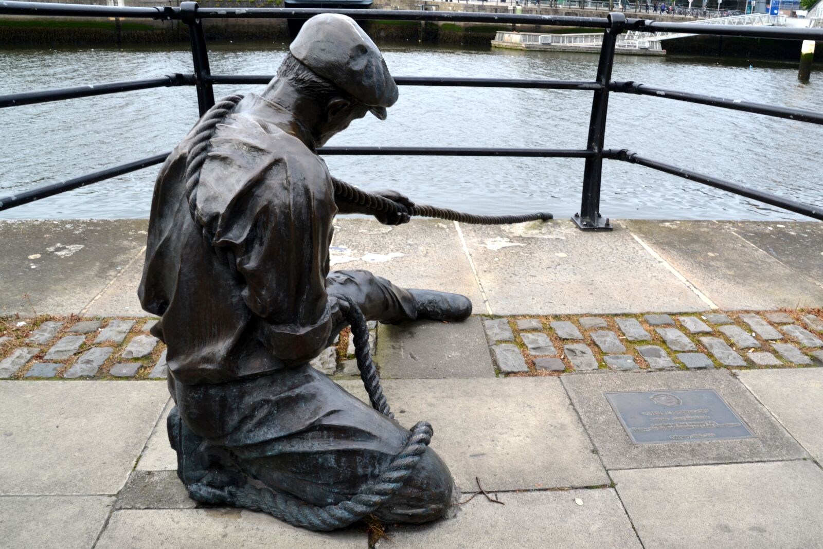 Nikon D5100 sample photo. Sailor, fisherman, sculpture photography