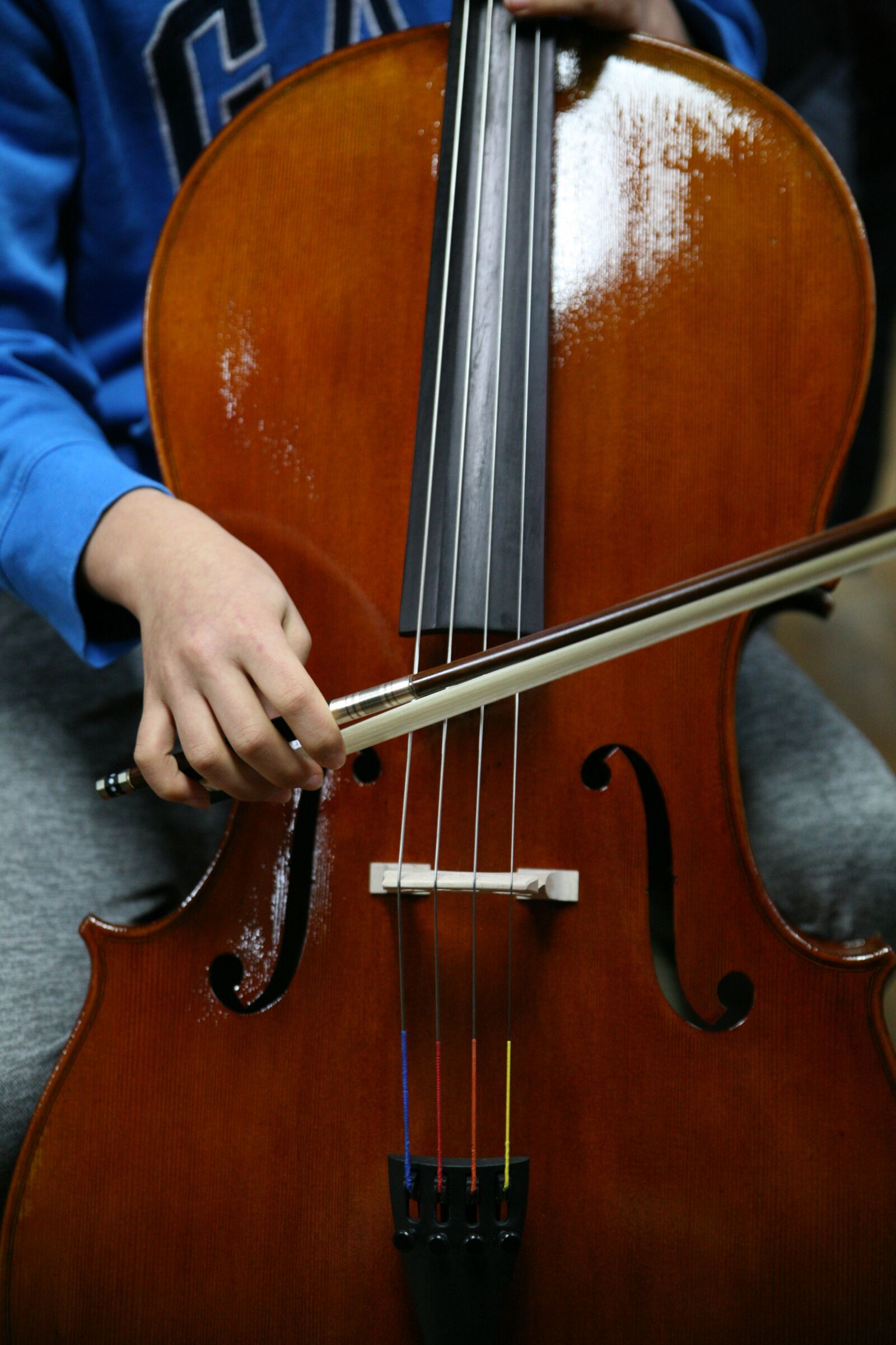 Canon EOS 5D sample photo. Violin, wood, classic photography
