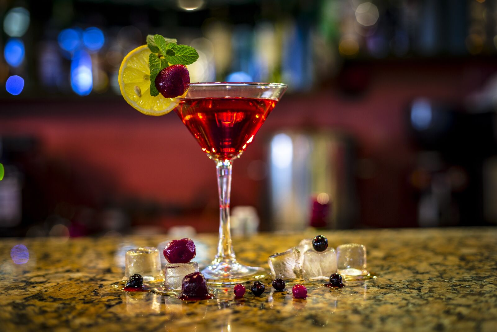 Canon EOS 6D + Canon EF 50mm F1.4 USM sample photo. Drink, bar, glass photography