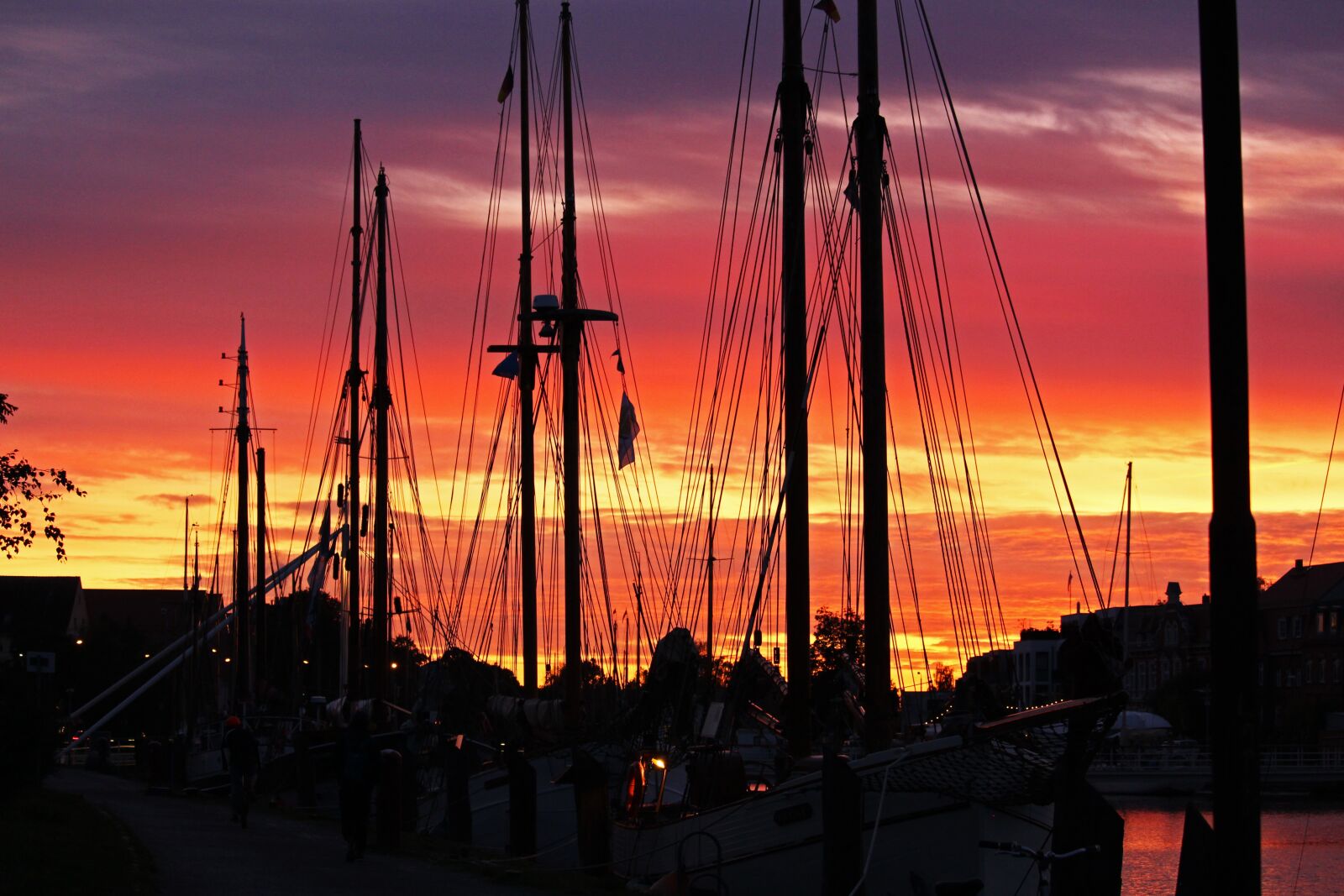 Canon EF-S 55-250mm F4-5.6 IS STM sample photo. Port, greifswald, harbour museum photography