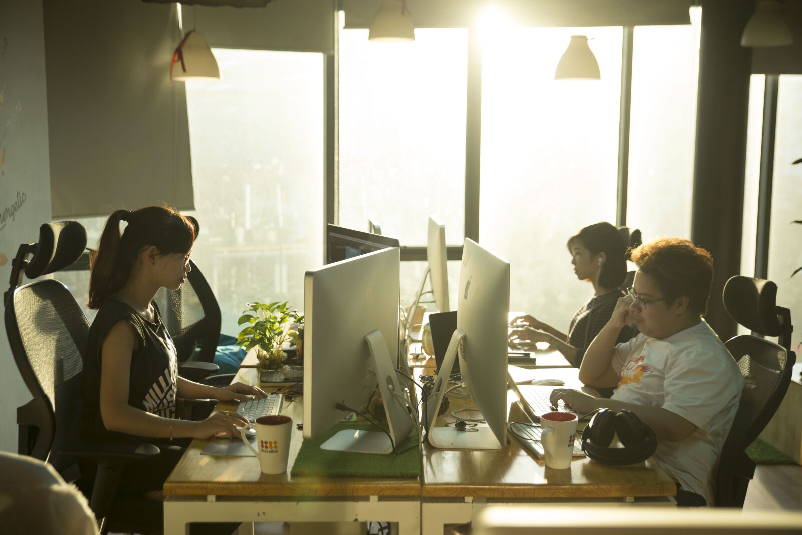 Canon EOS 6D sample photo. Computer, business, workplace photography