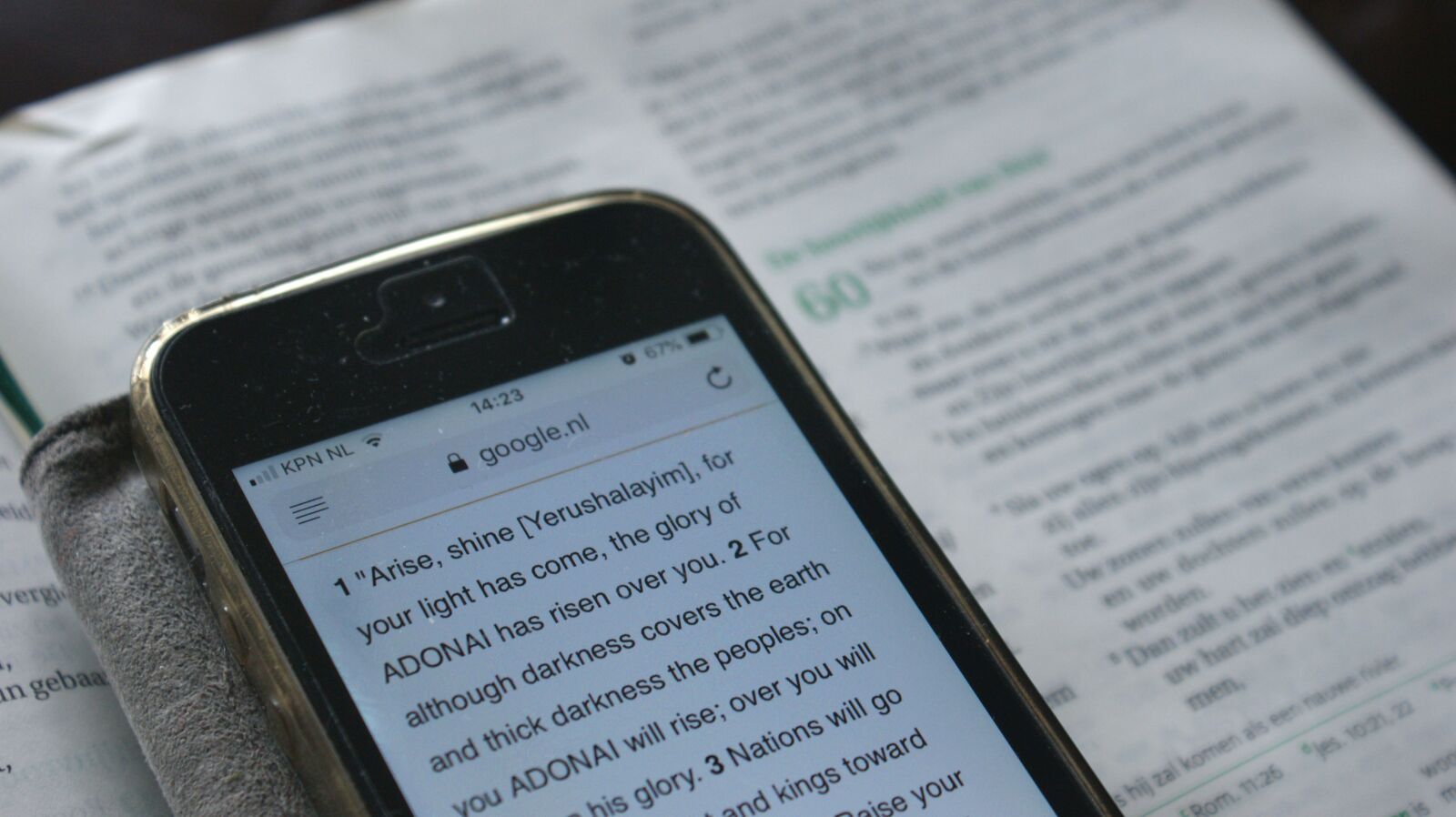 Sony Alpha DSLR-A350 sample photo. Book, open, bible photography