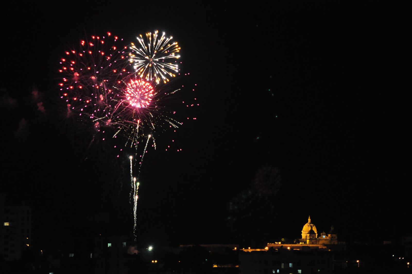 Nikon D90 sample photo. Fireworks, night, new year photography