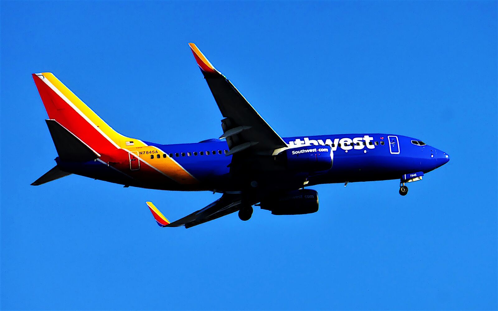 Panasonic Lumix DMC-ZS25 (Lumix DMC-TZ35) sample photo. Aircraft, transport, travel photography