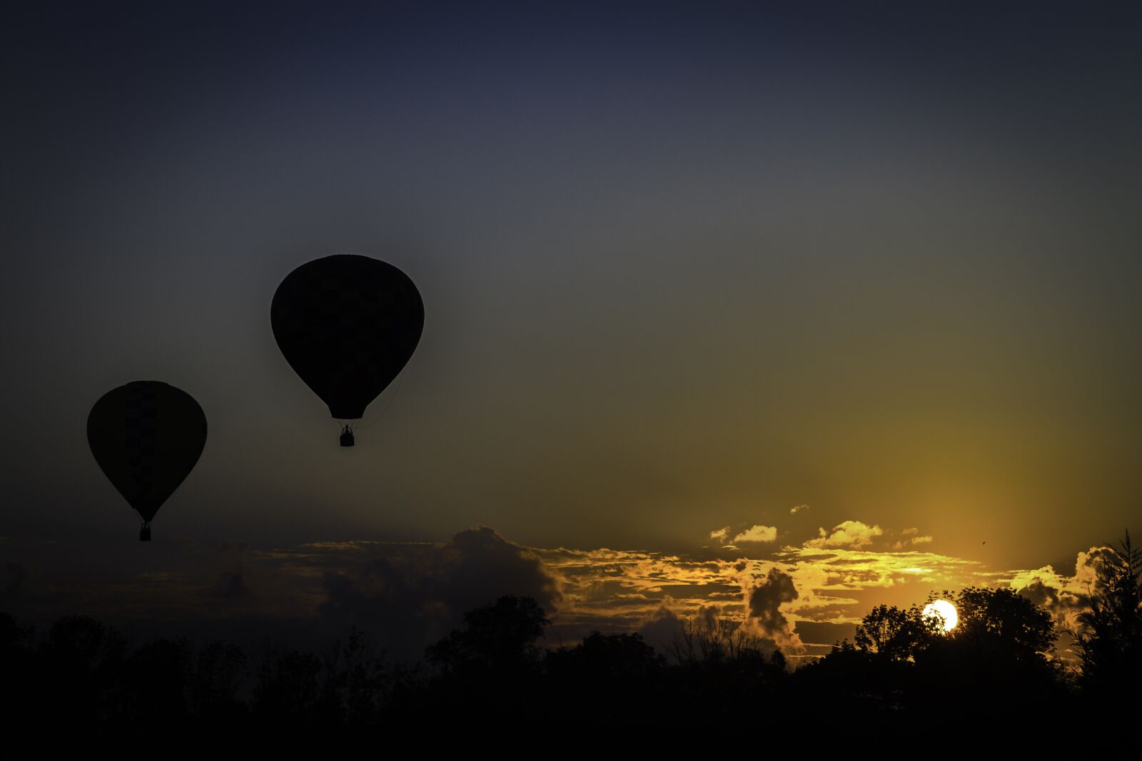 Canon EOS 7D + Canon EF 70-200mm F4L USM sample photo. Balloons, hot air balloons photography