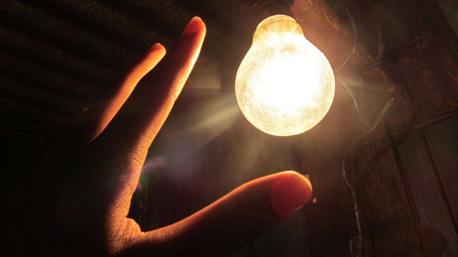 Canon PowerShot SX220 HS sample photo. Bulb, aspiration, hand photography