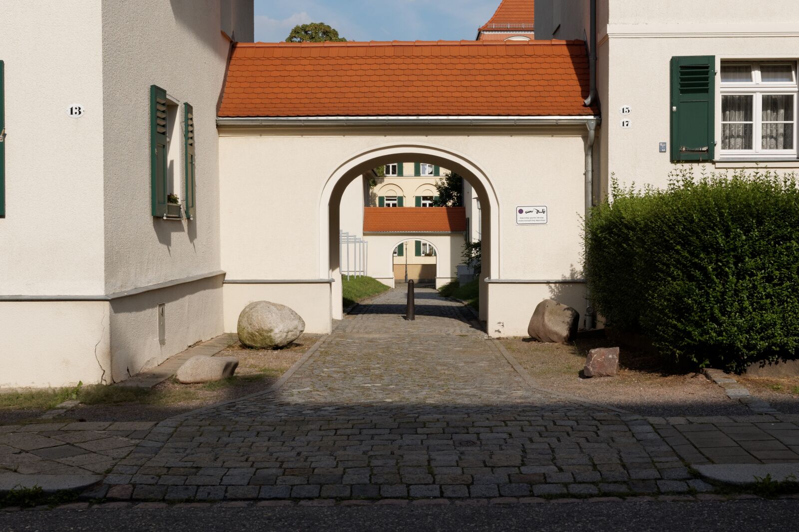 Sony Alpha DSLR-A700 sample photo. Goal, archway, passage photography