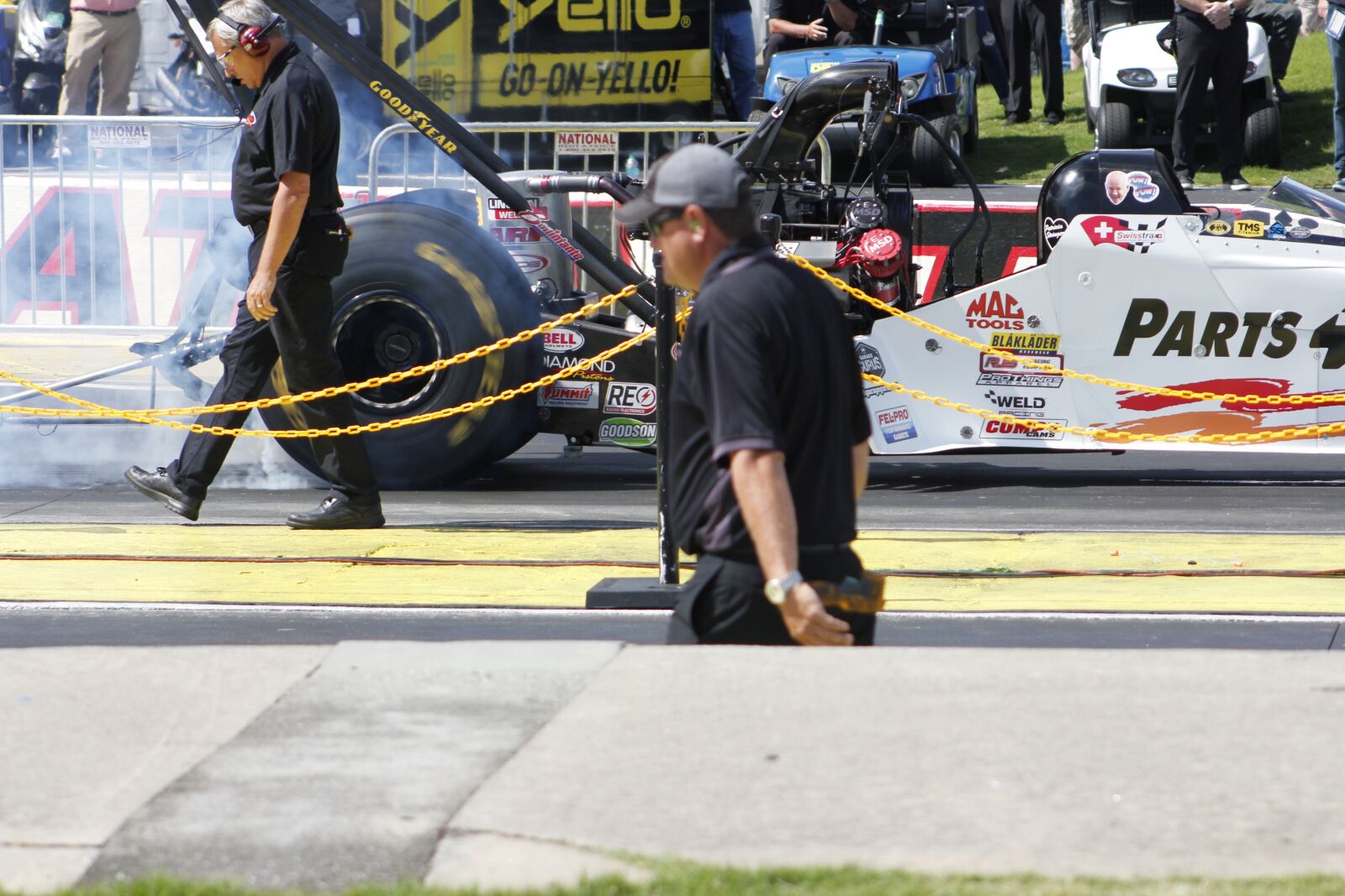Canon EOS 550D (EOS Rebel T2i / EOS Kiss X4) sample photo. Top, fuel, burnout photography