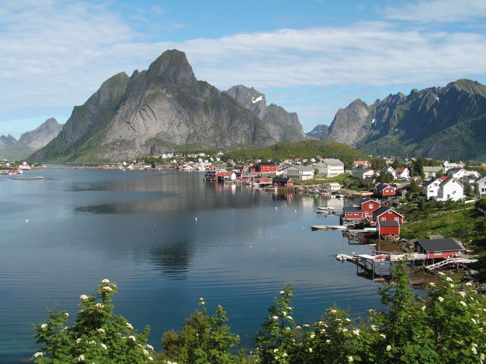 KONICA MINOLTA DiMAGE Z20 sample photo. Travel, norway, tourism photography